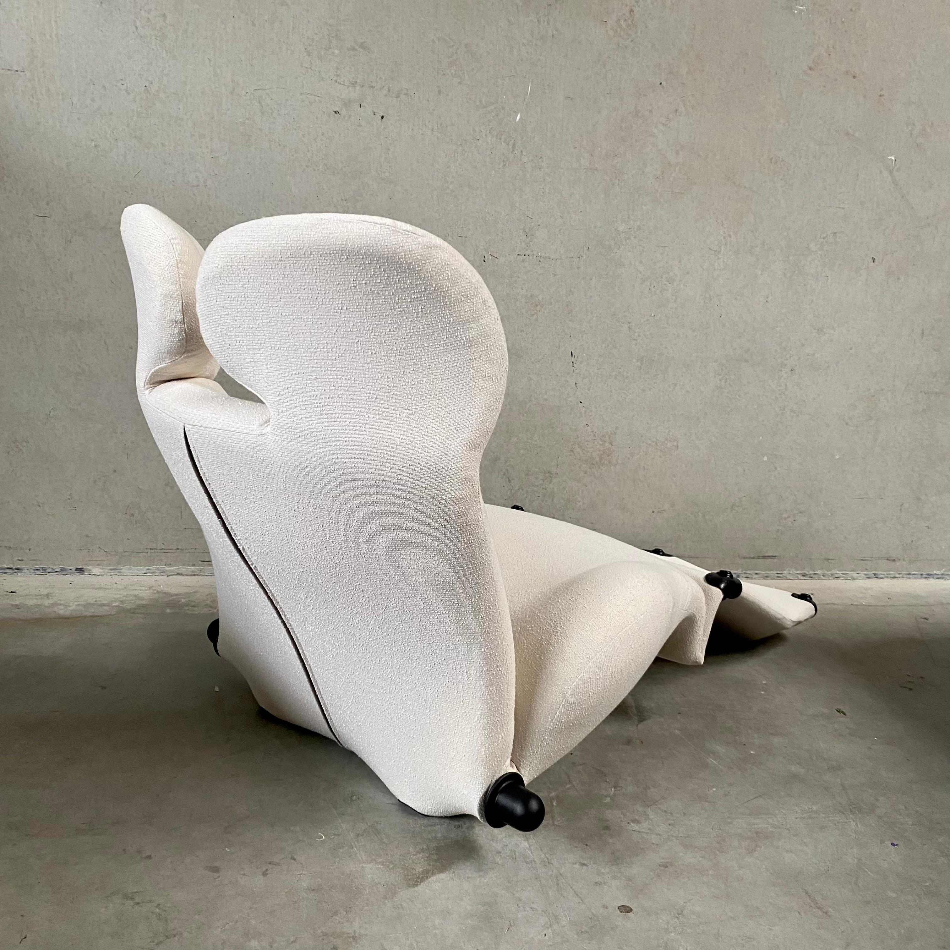 Off White Bouclé Wink Lounge Chair by Toshiyuki Kita for Cassina, Italy, 1980s In Good Condition For Sale In DE MEERN, NL