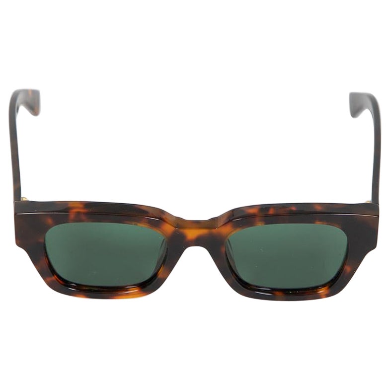 Is Off-White a luxury brand?