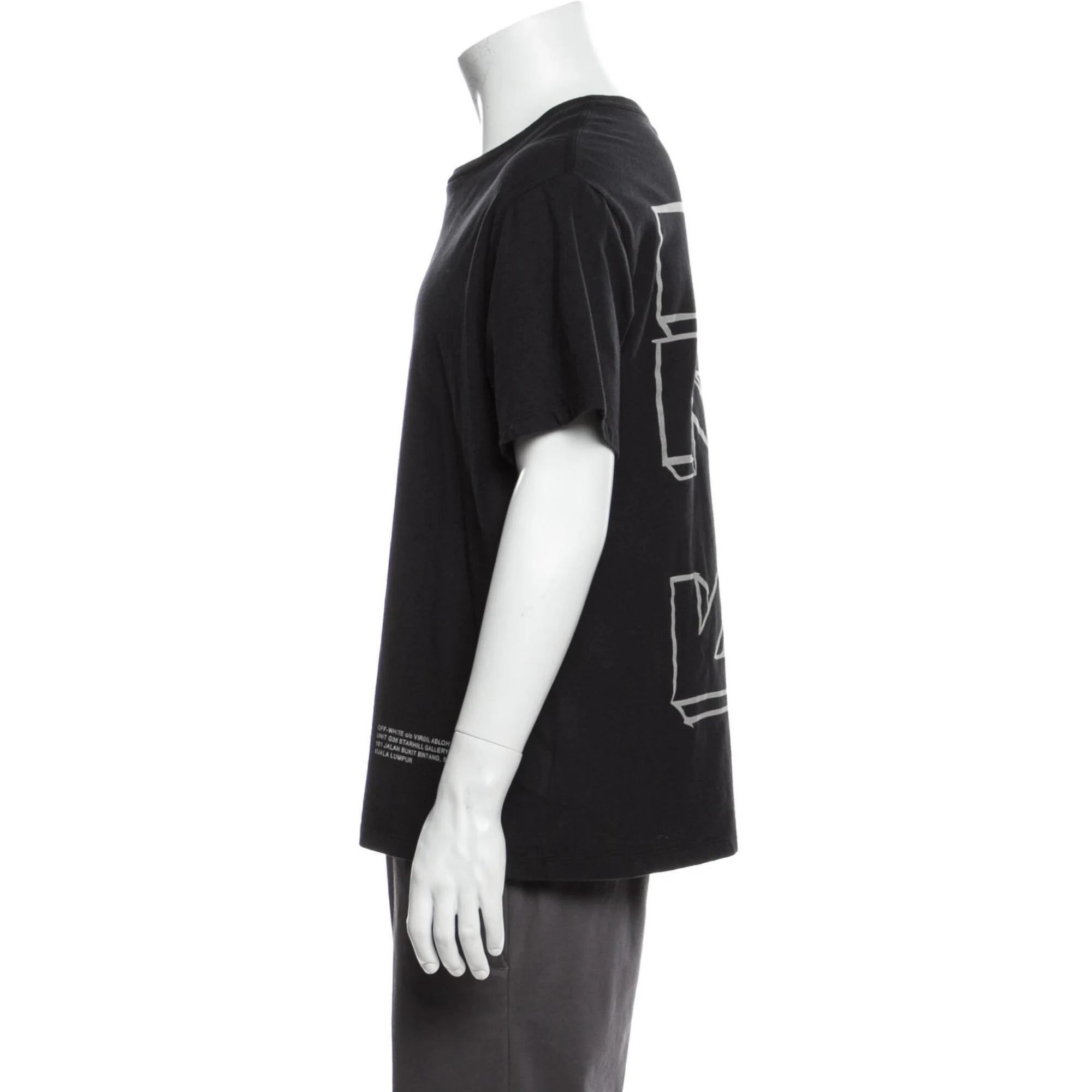Off-White c/o Virgil Abloh T-Shirt. From the Spring 2018 Collection by Virgil Abloh. Black. Graphic Print. Short Sleeve with Crew Neck.

COLOR: Black
MATERIAL: 100% Cotton; Combo 100% Polychloride
SIZE: Small
CONDITION: Very good