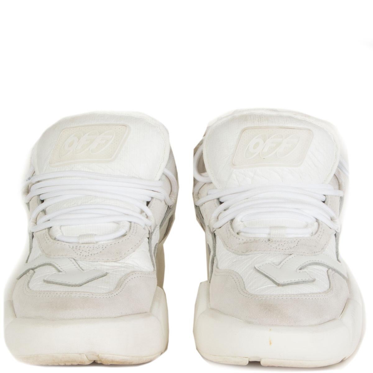 100% authentic  OFF-WHITE c/o Virgil Abloh Optic Chlorine mid-top sneakers in white technical textile, pvc, mesh and light grey suede featuring a cloudy rubber sole and faux leather arrow detail. Have been worn with faint darkening to the white