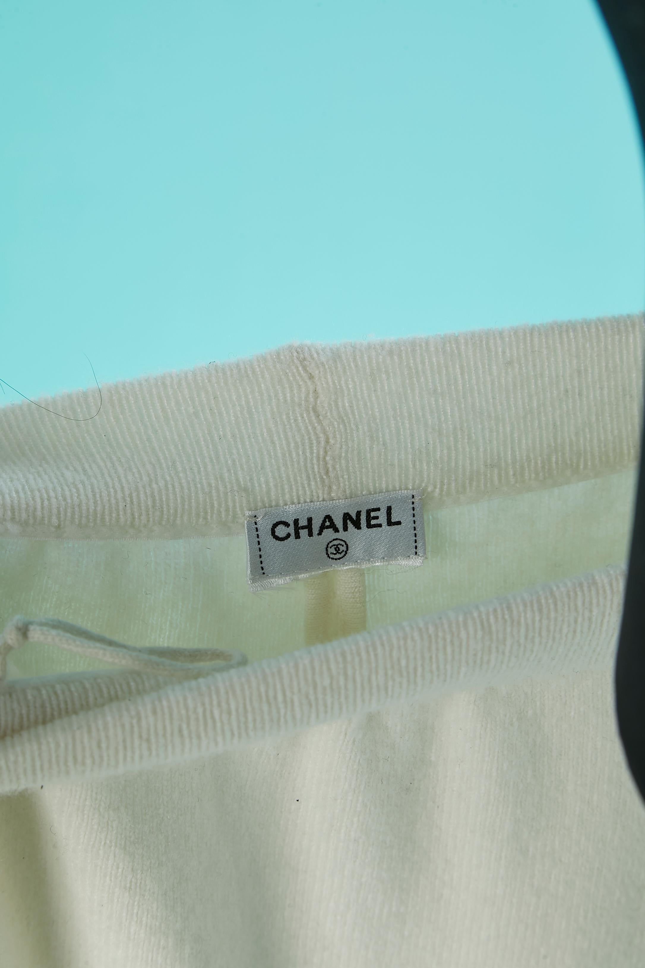 Off-white cashmere knit jogging pant Chanel  For Sale 1