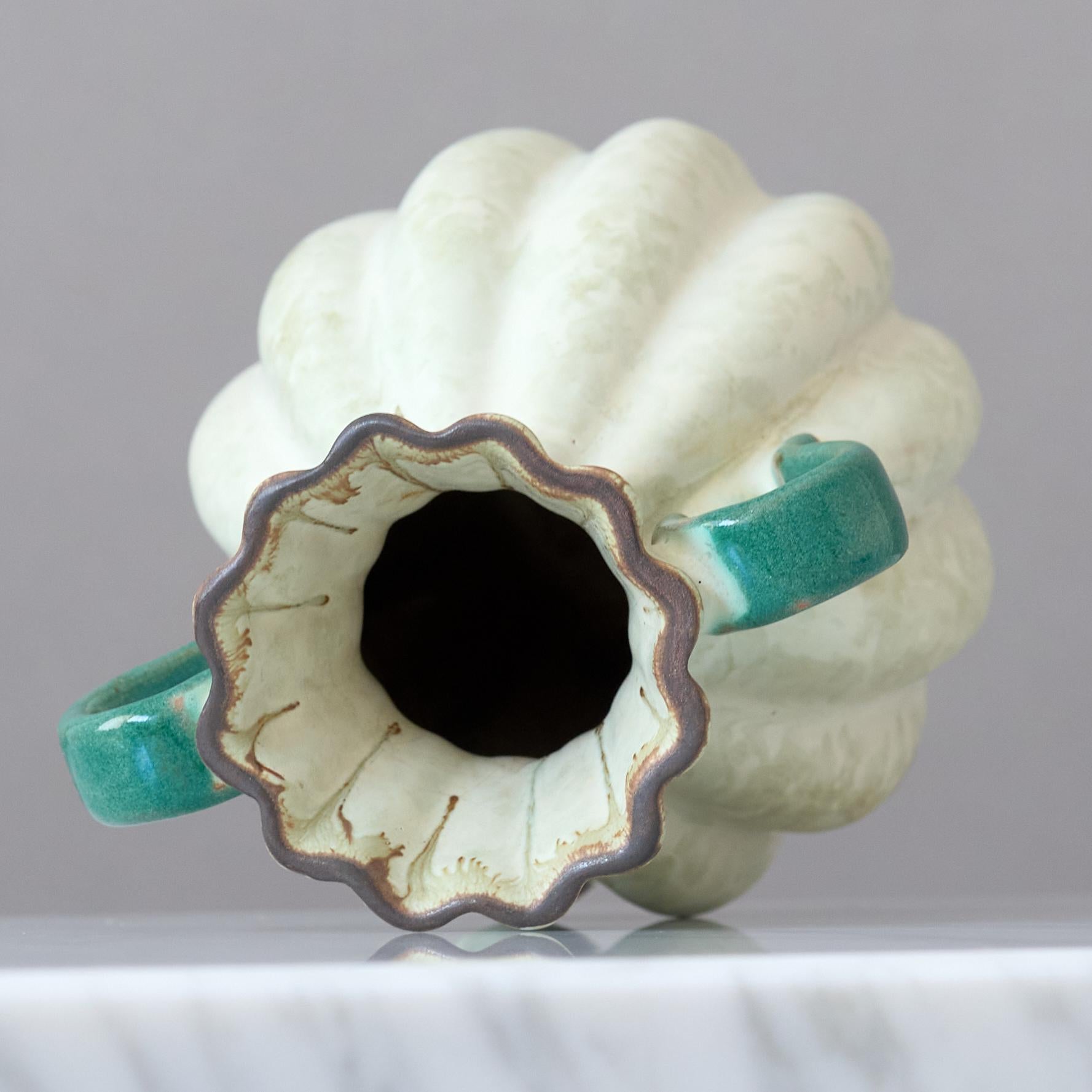 Vaso Art Deco in ceramica bianca di Anna-Lisa Thomson, Upsala Ekeby, Svezia anni '30 in vendita 1