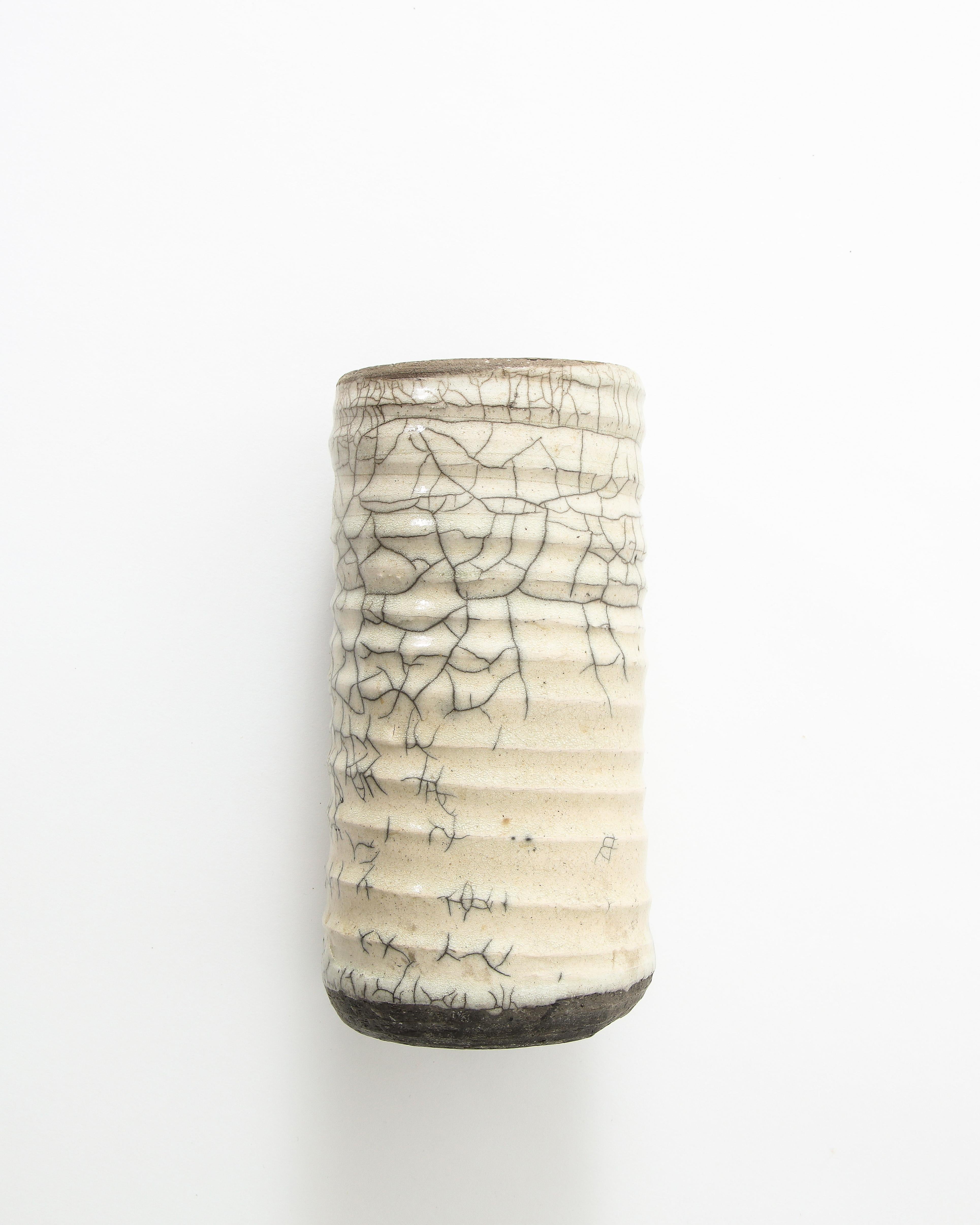 Off-White Ceramic Vase with Intricate Crackling 9