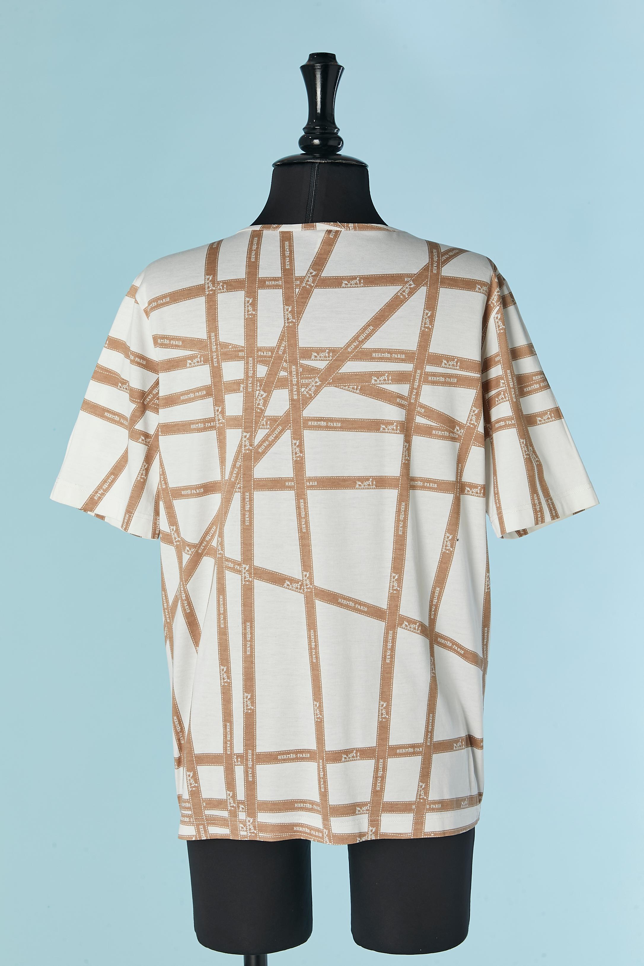 tee-shirt en jersey de coton blanc cassé avec imprimé ruban de marque beige HERMÈS Excellent état - En vente à Saint-Ouen-Sur-Seine, FR