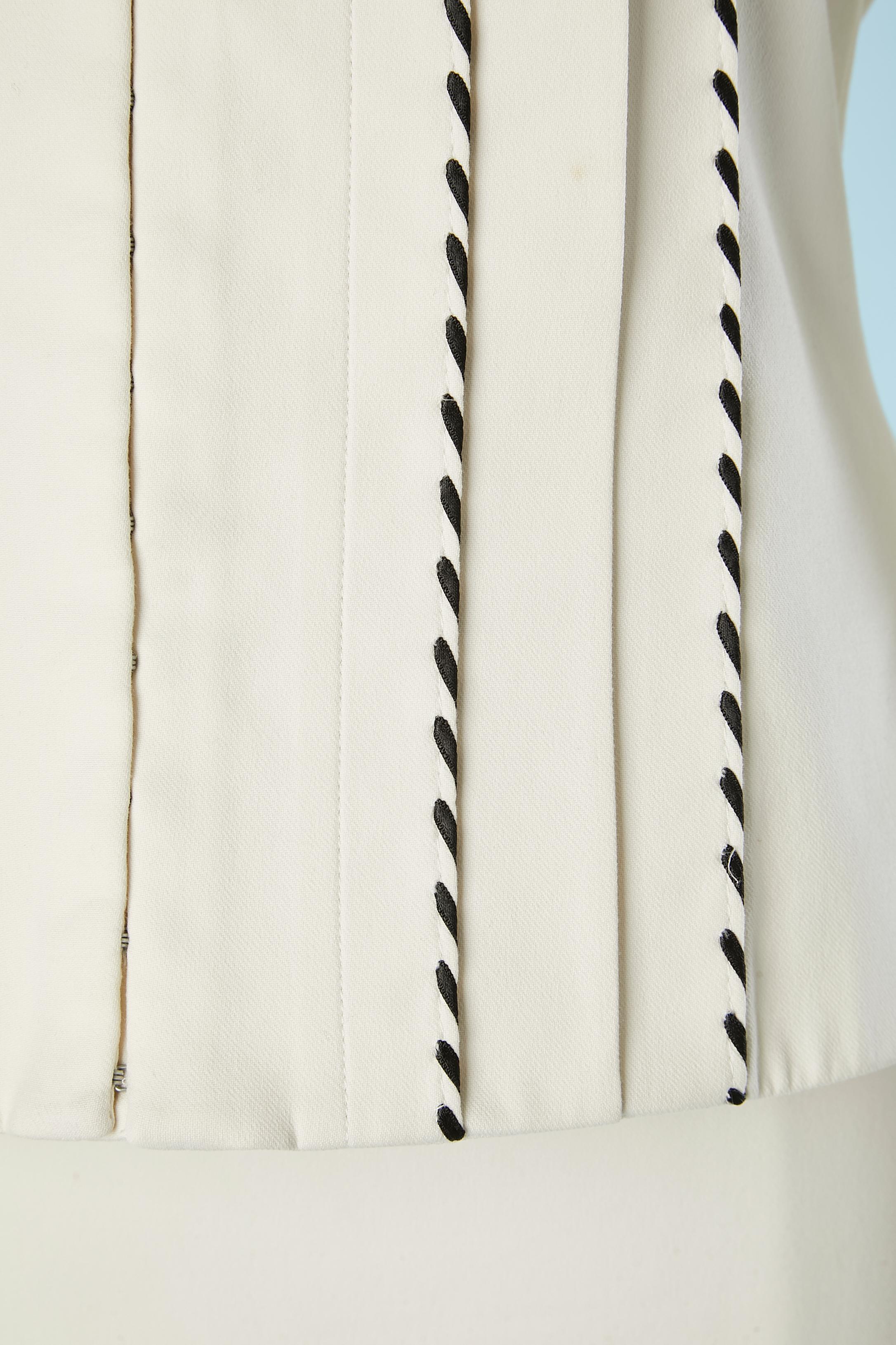 Off-whiteer Baumwollrock-Anzug mit schwarzem Sellier-Streifen von Thierry Mugler Couture  (Beige) im Angebot