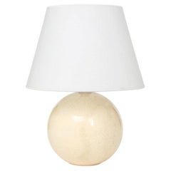 Lampe sphérique en céramique craquelée blanc cassé, style Jacques-Emile Ruhlmann, France