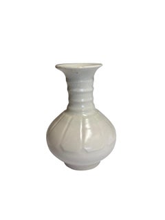 Off White Crackle Glaze Ribbed Neck Vase, China, Contemporary