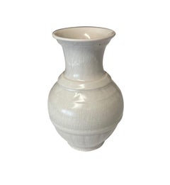 Off White Crackle Glaze Vertical Rib Design At Base Vase, China, Contemporary
