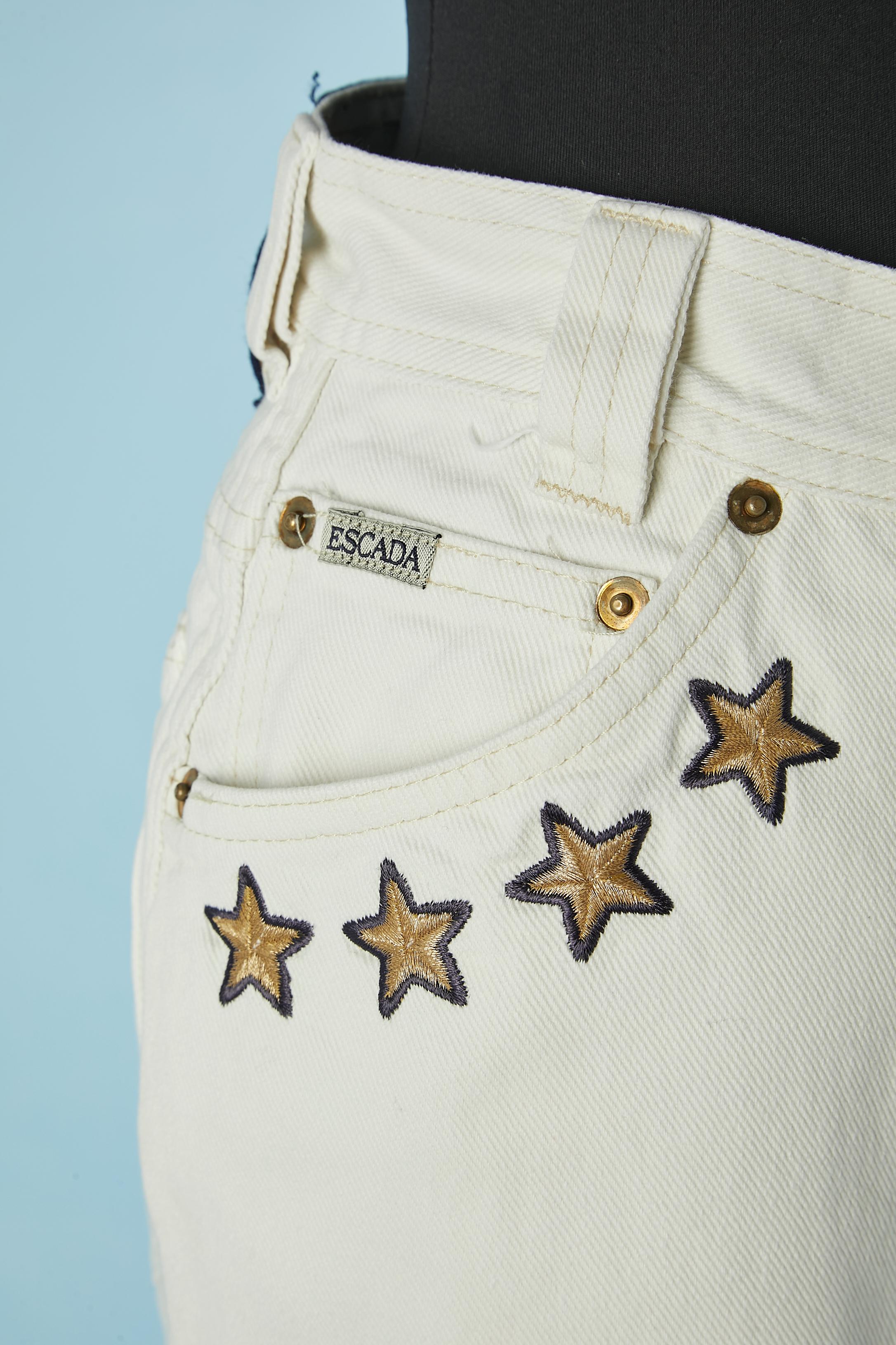 Off-white denim jean with stars and anchor threads embroideries Escada  In Excellent Condition For Sale In Saint-Ouen-Sur-Seine, FR