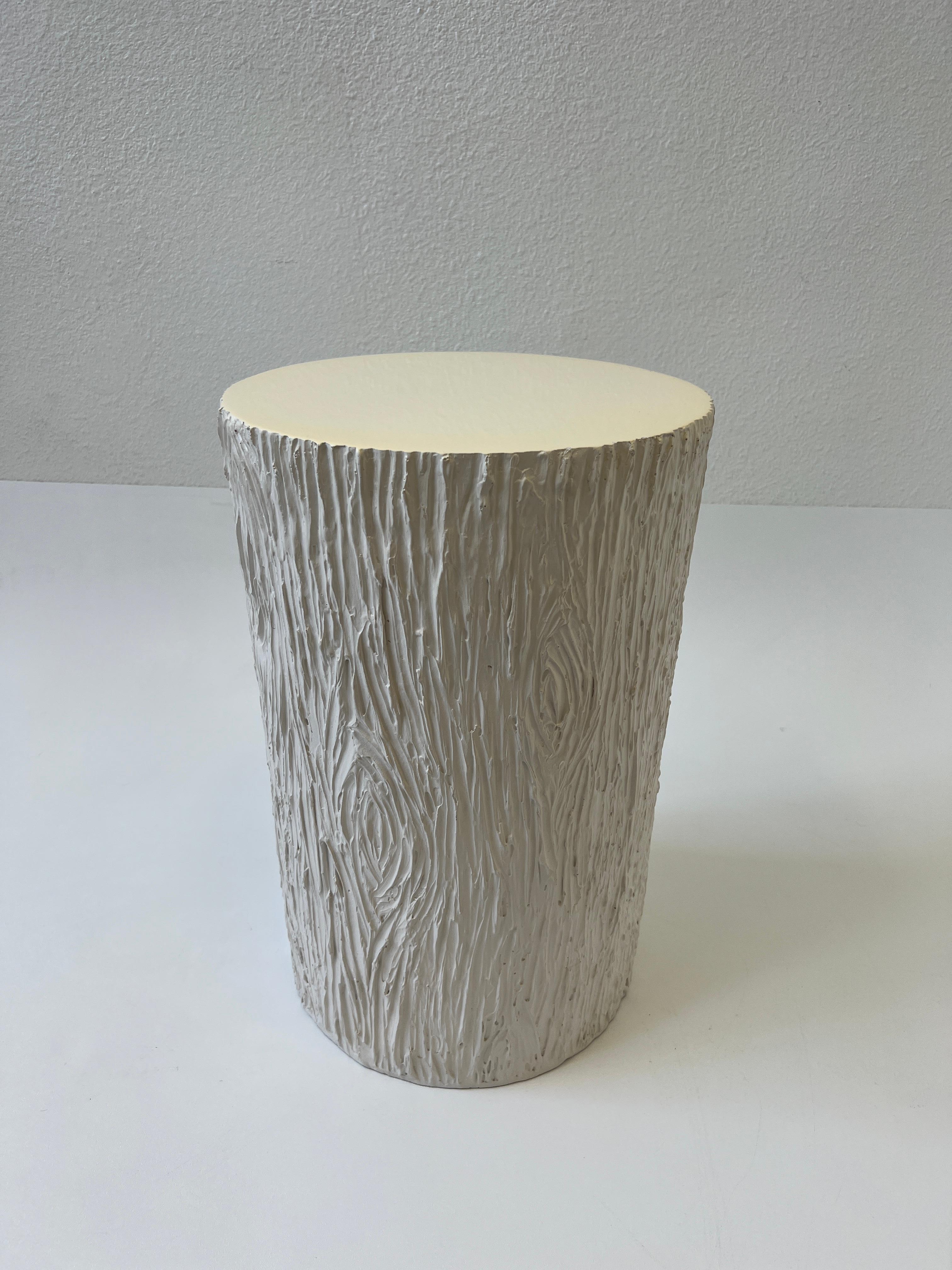 Late 20th Century Off White Fiberglass Faux Bois Round Side Table For Sale