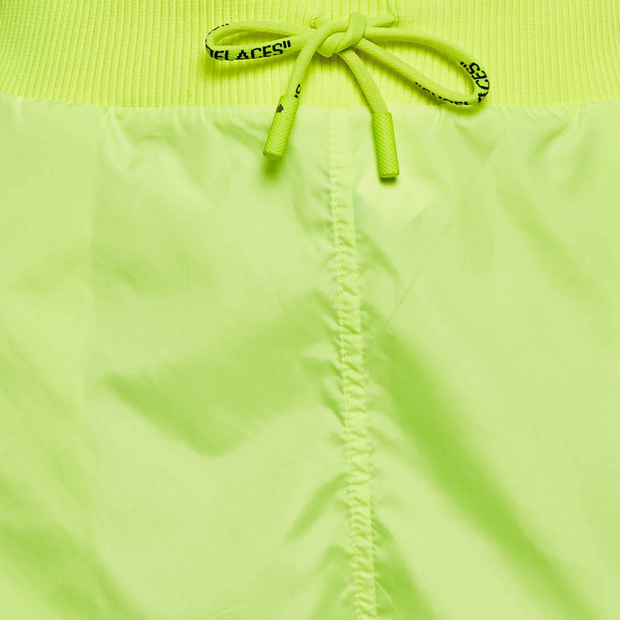 Verde Joggers sintetici verde fluo di Whiting M. in vendita