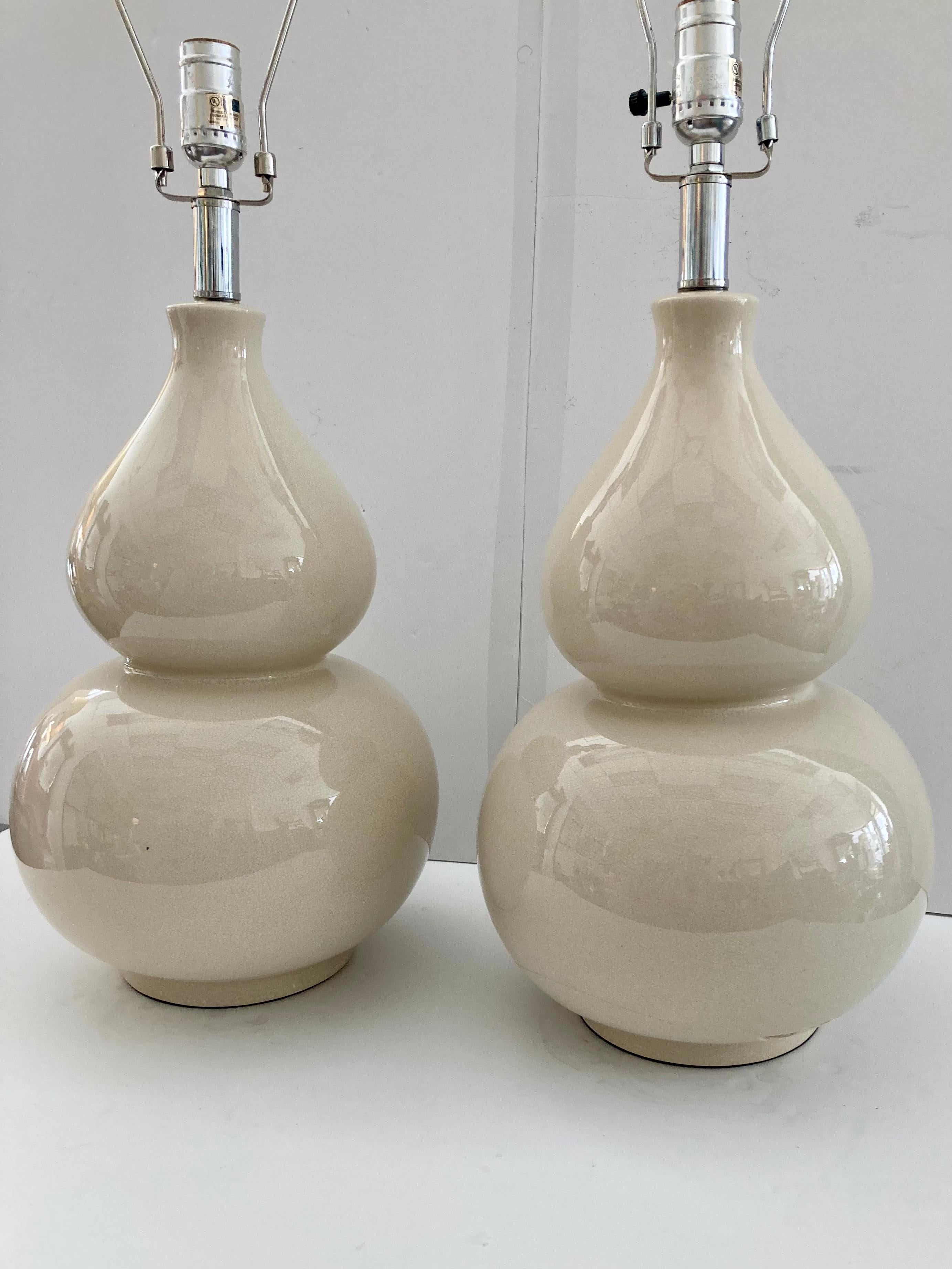 Céramique Paire de lampes gourdes en céramique émaillée Whiting en vente