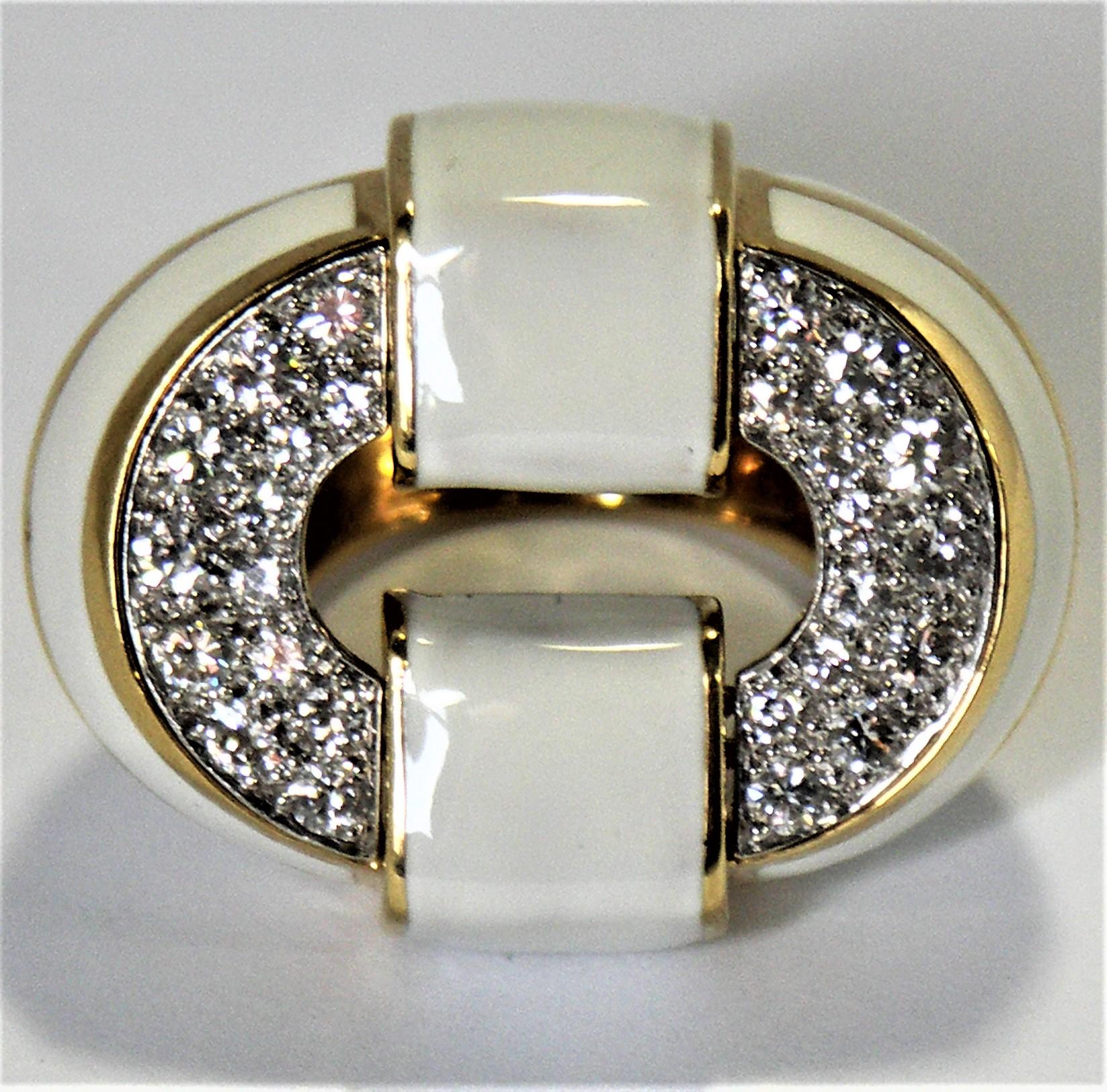 Off-White Gold and Diamond Large Scale Ring In Good Condition In Palm Beach, FL