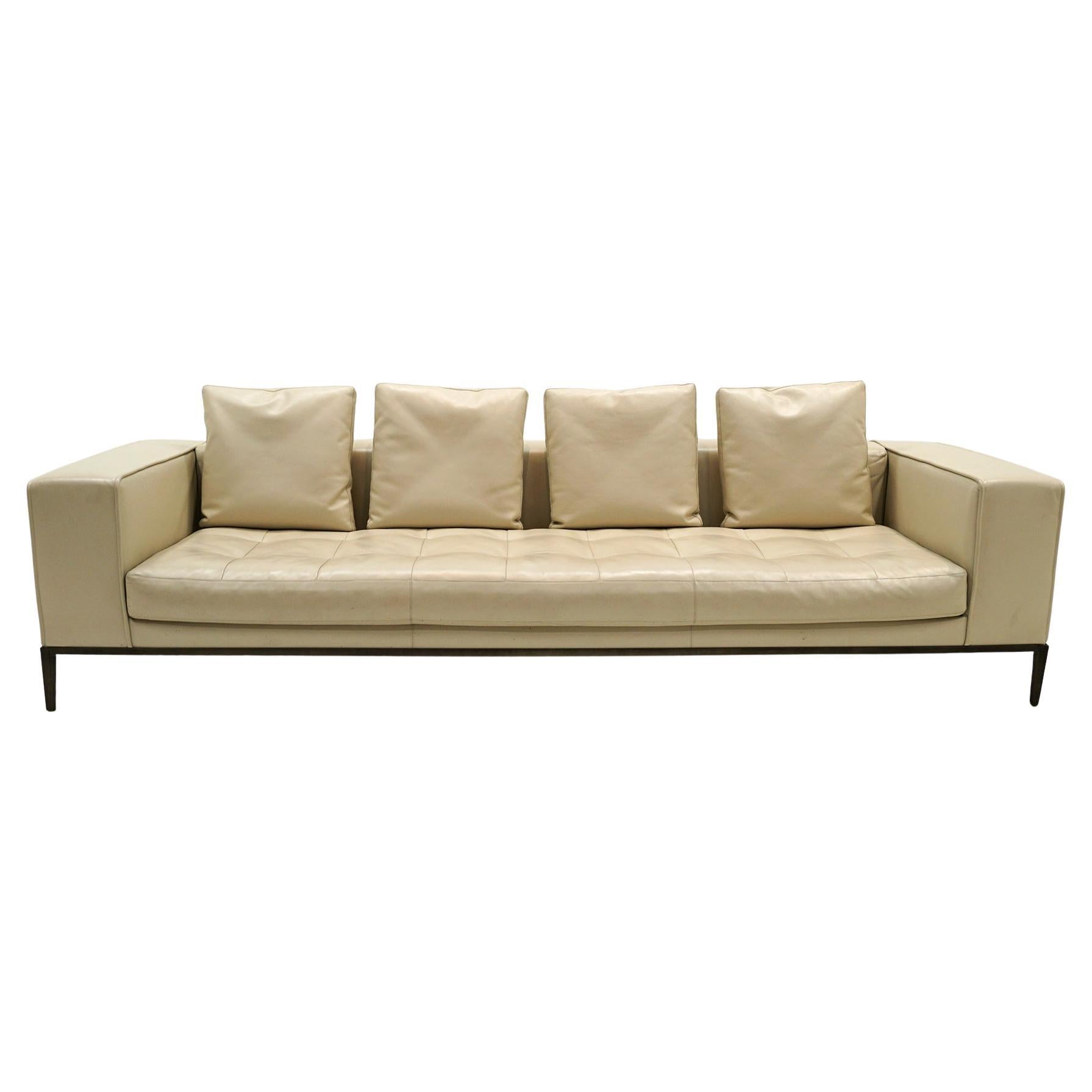 Divano in pelle bianco sporco "Sim;lice Sofa" di Antonio Citterio per B&B Italia Maxalto