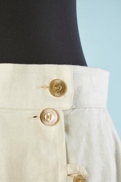 Off-white linen skirt with gold metal branded buttons Chanel