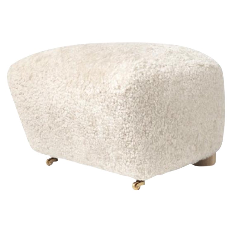 Reposapiés Hombre Cansado de piel de oveja de roble natural blanco by Lassen