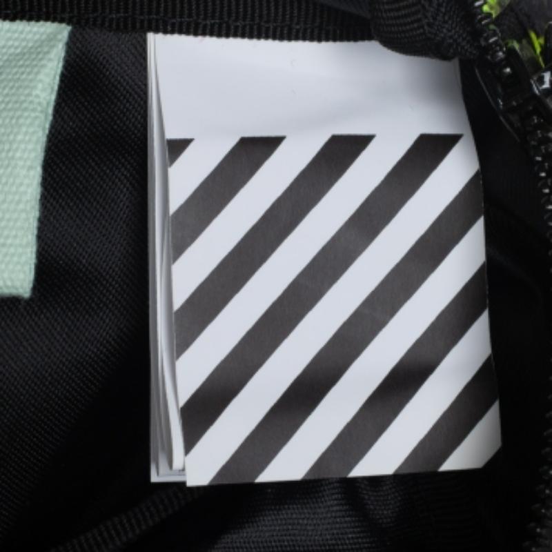Off-White Neon Green/Black Python Print Nylon Fanny Pack Belt Bag In Excellent Condition For Sale In Dubai, Al Qouz 2
