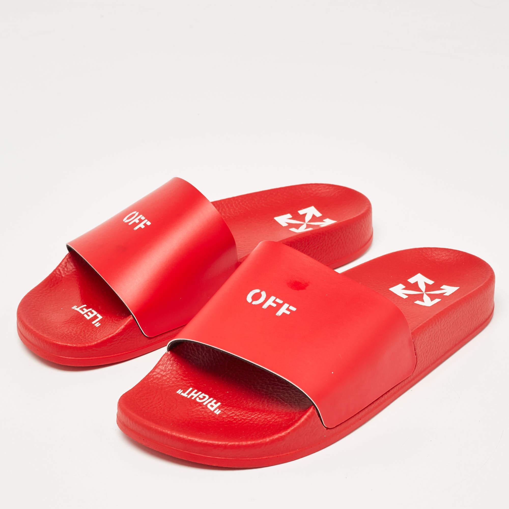 Enhance your casual looks with a touch of high style with these designer slides. Rendered in quality material with a lovely hue adorning its expanse, this pair is a must-have!

