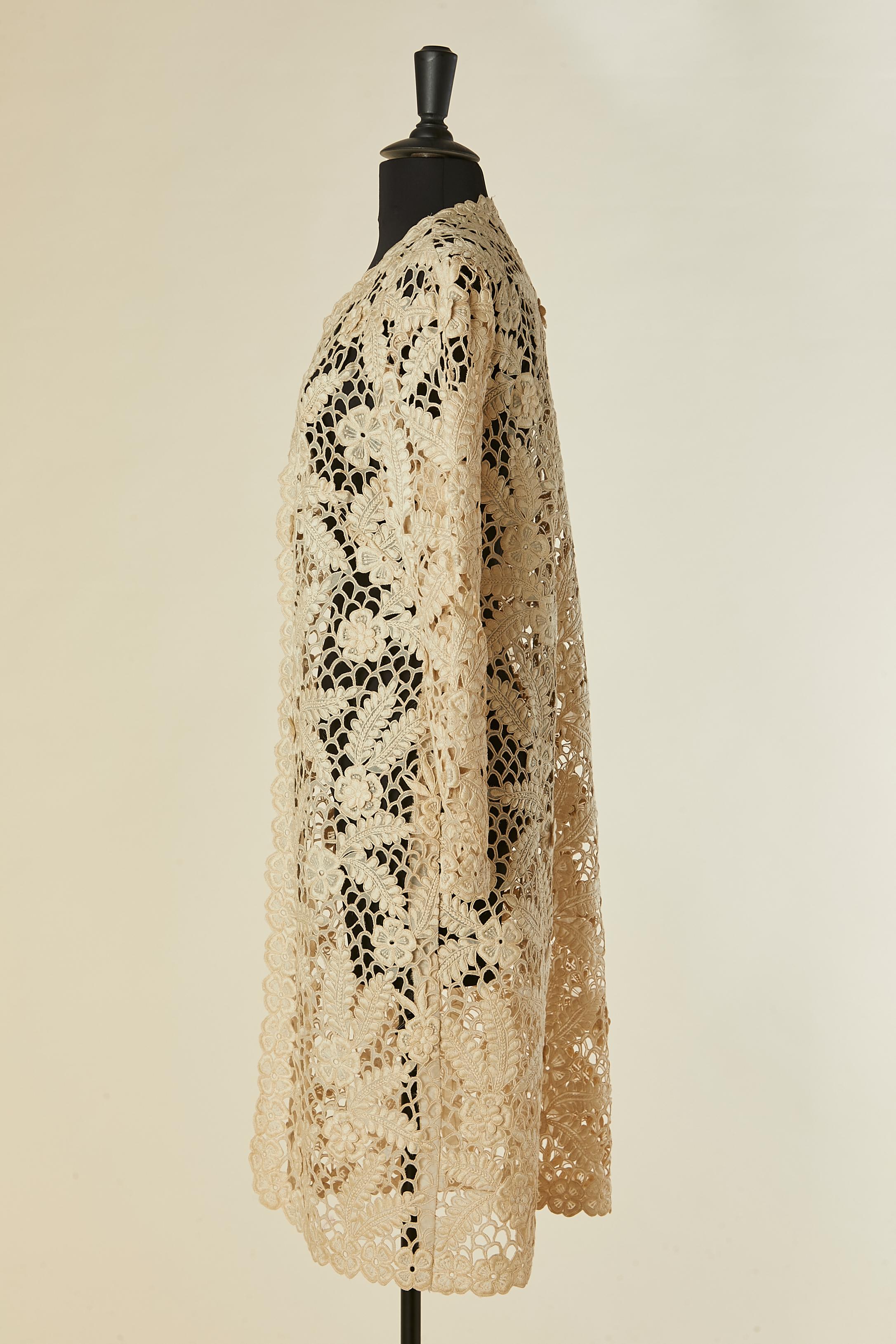 Cappotto in pizzo guipure trasparente bianco sporco con bordo a bordo In condizioni ottime in vendita a Saint-Ouen-Sur-Seine, FR