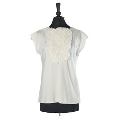 Weißes Seidenoberteil mit Seidenchiffon-Jabot-Rüschen in der Vorderseite von Chanel Boutique 