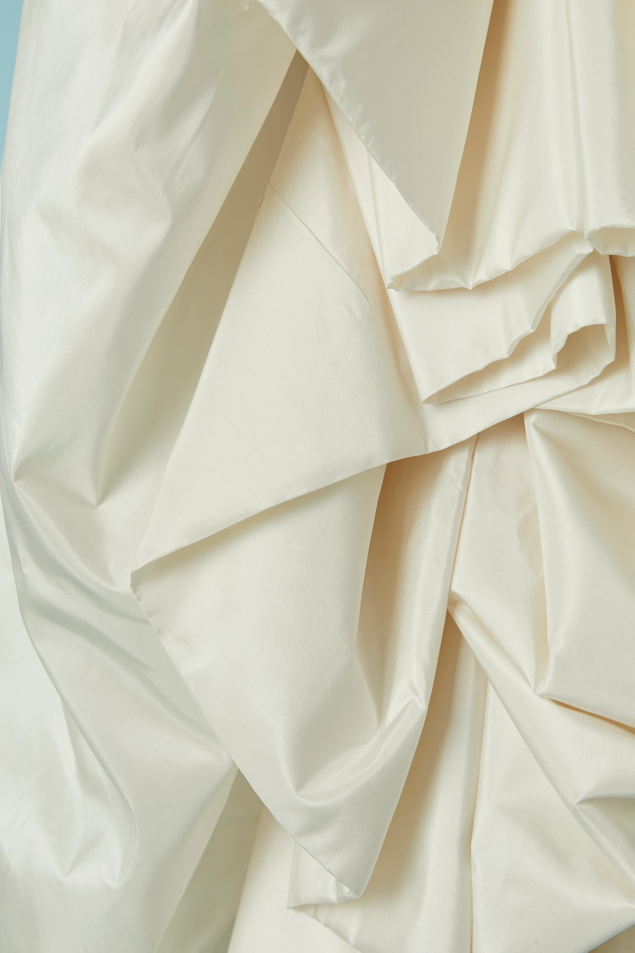 Abito da sposa in seta bianco sporco con perline LORIS AZZARO in vendita 3