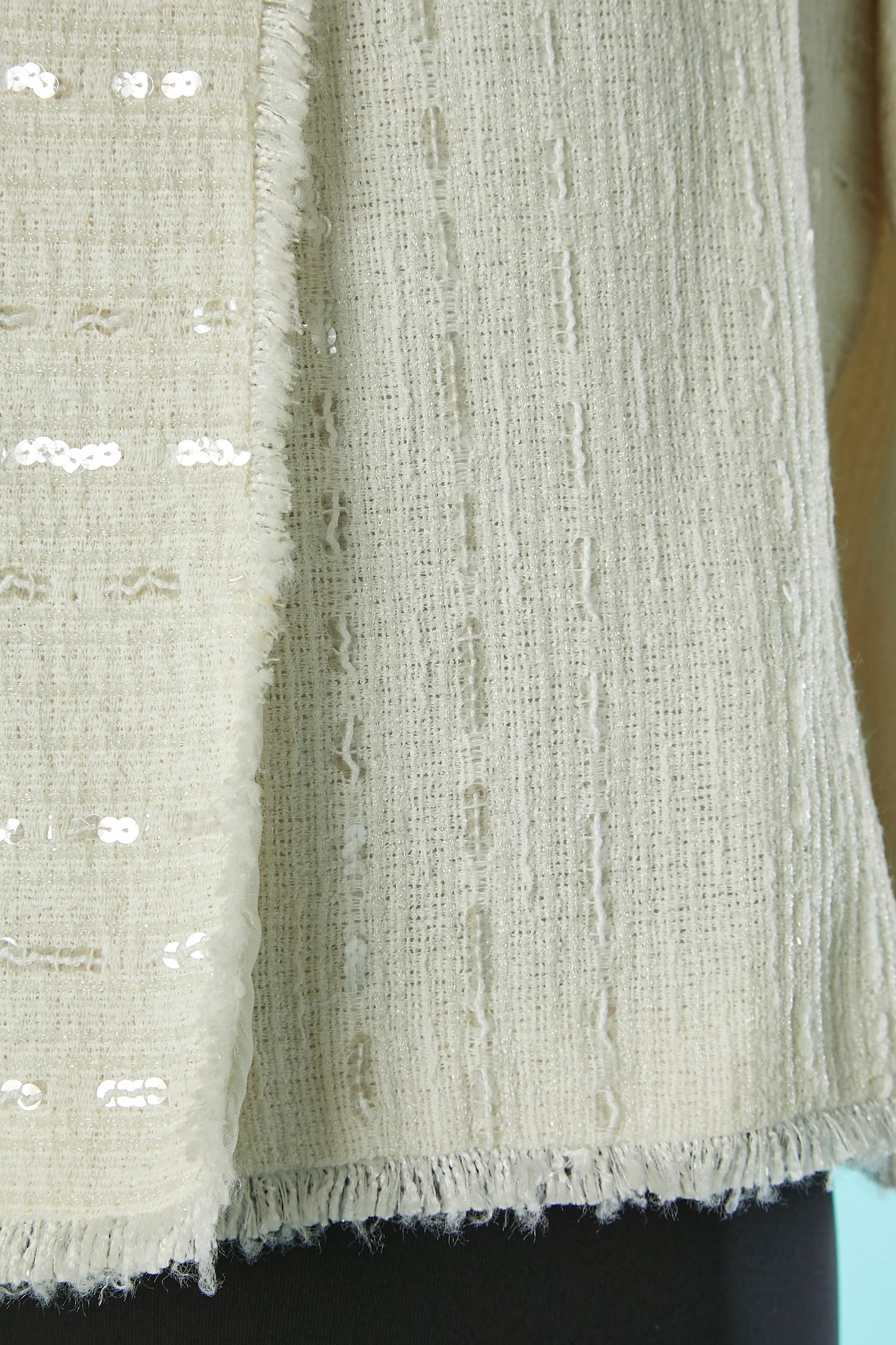 Off-white einereihige einreihige Jacke aus Tweed und Pailletten Chanel  im Zustand „Hervorragend“ im Angebot in Saint-Ouen-Sur-Seine, FR