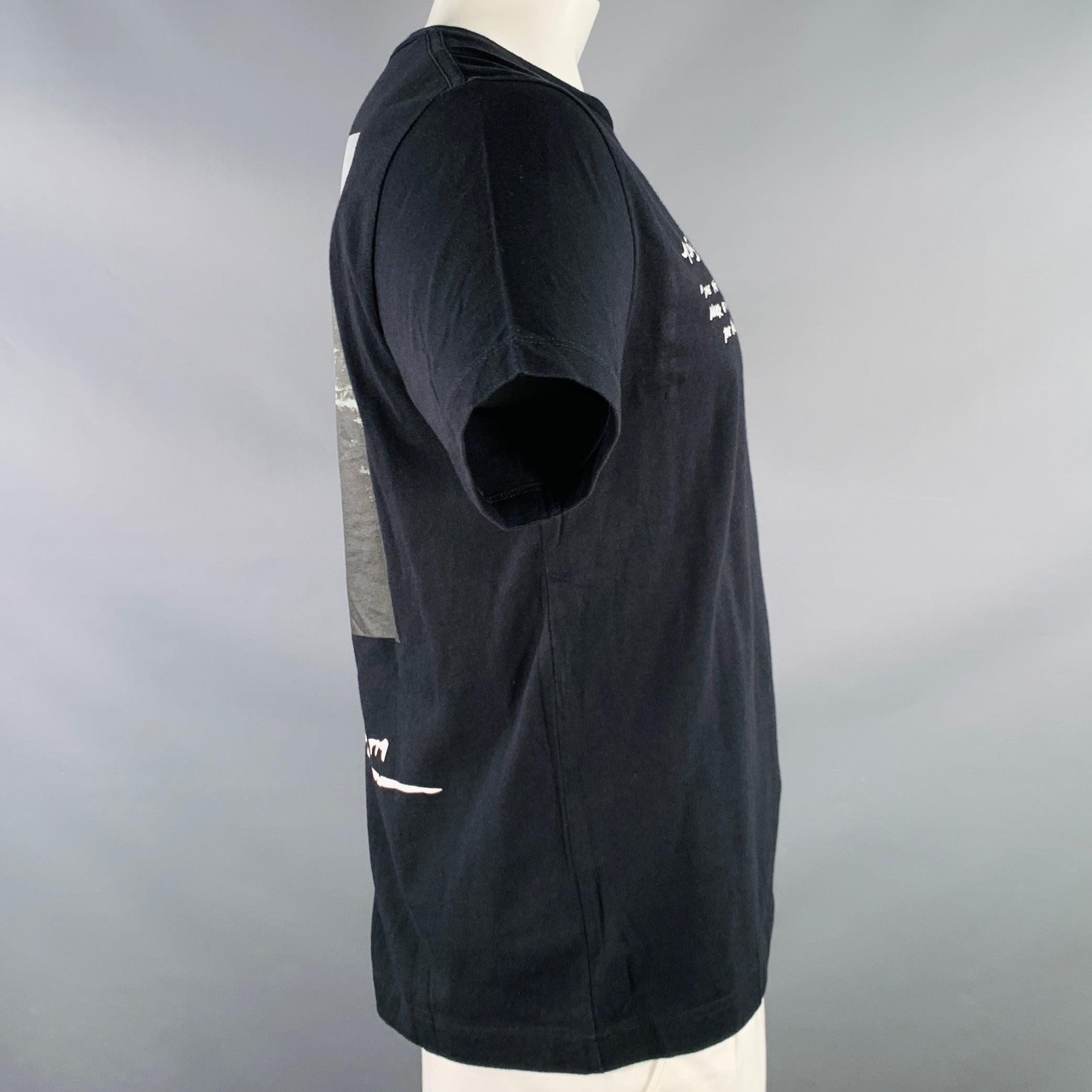 OFF-WHITE Size L Black White Mona Lisa Print Cotton Crew Neck T-shirt In Good Condition For Sale In San Francisco, CA
