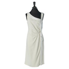 Abito da cocktail senza maniche bianco sporco con drappeggi e perline Alberta Ferretti