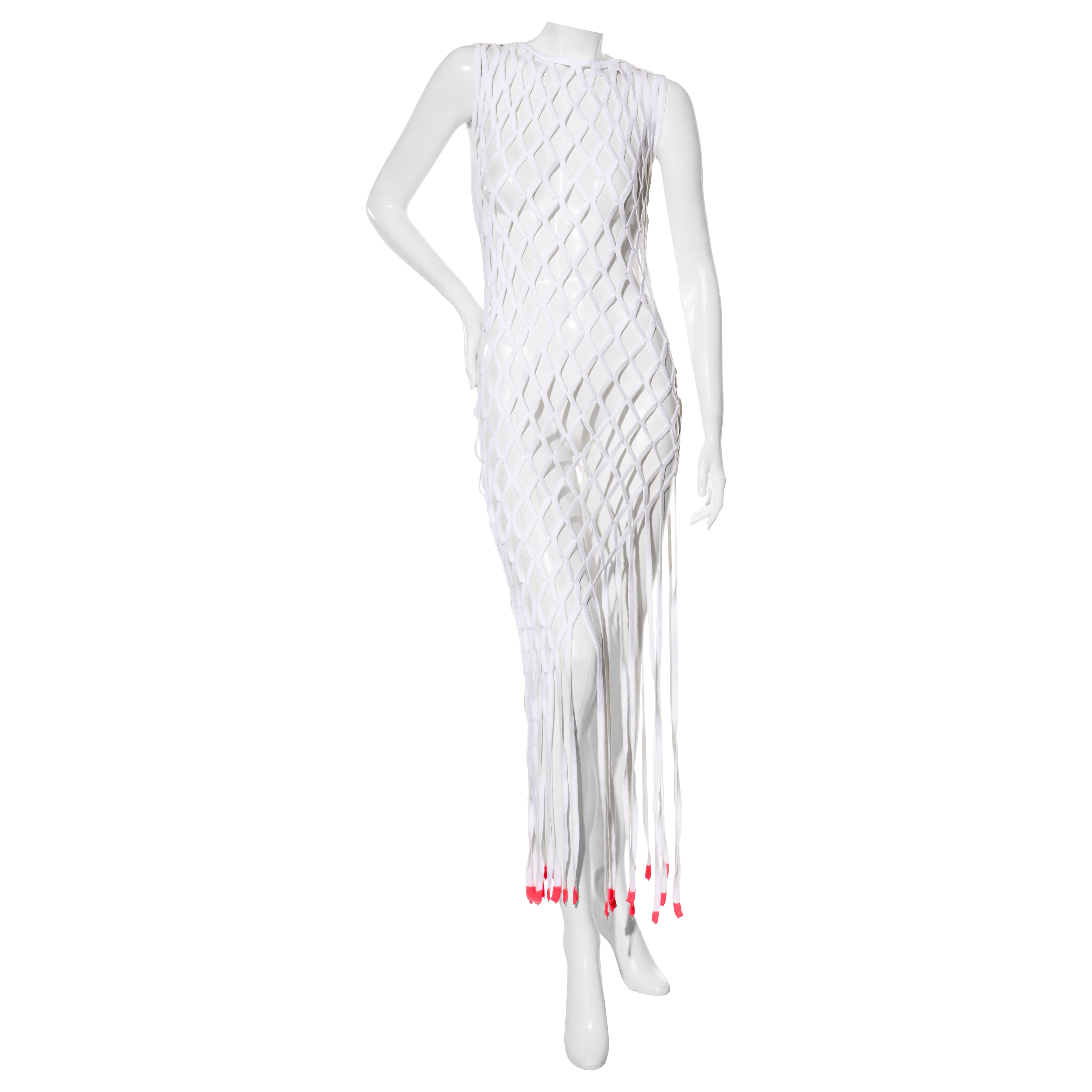 Off-White SS20 "Rete" Maxi Abito a reticolo bianco con frange neon, IT 38 in vendita