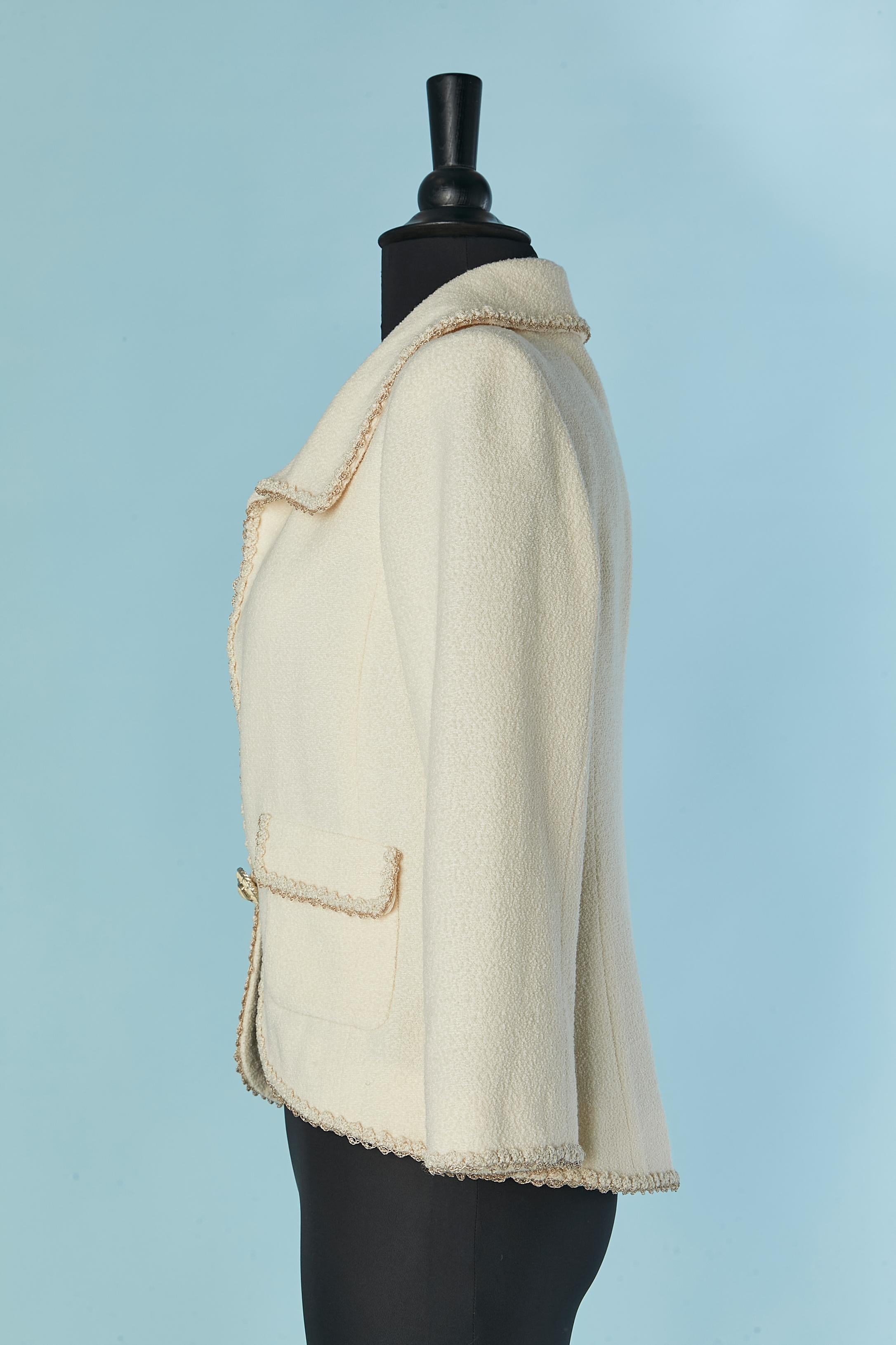 Off-white tweed edge to edge jacket with braids edge CHANEL en venta 2