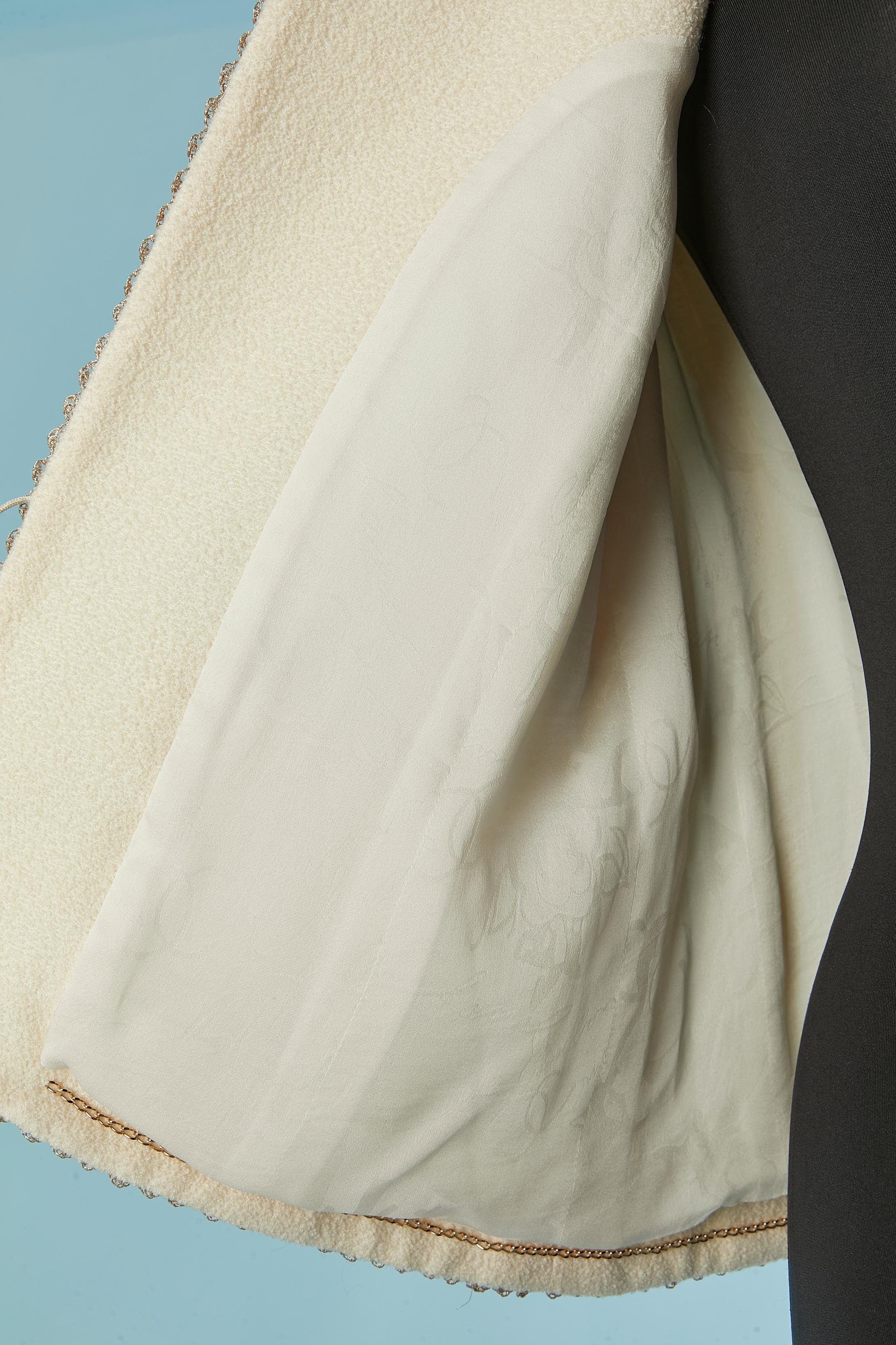 Off-white tweed edge to edge jacket with braids edge CHANEL en venta 4