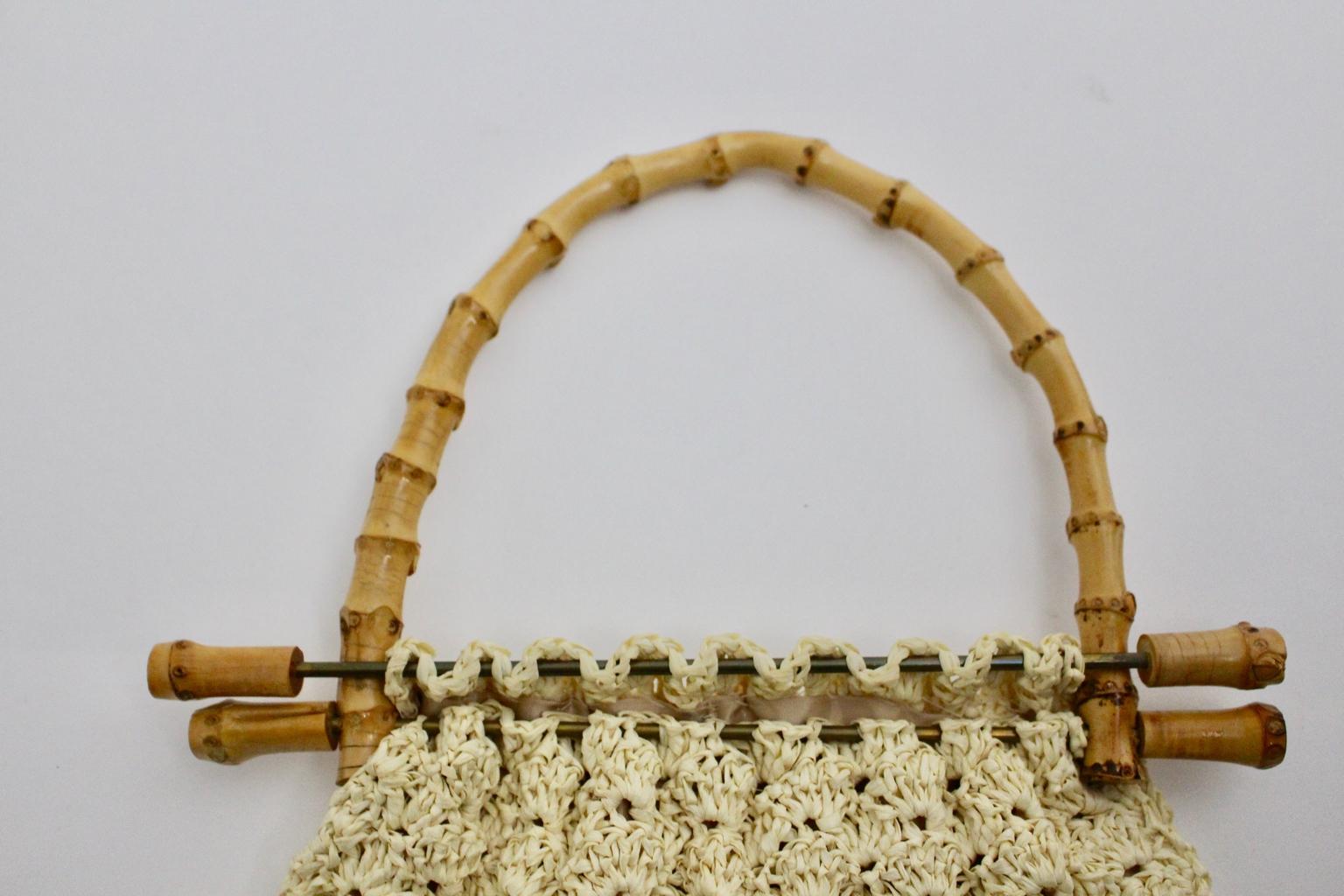 Off White Vintage Crochet  Bamboo Handle Bag 1960s Italy For Sale 4