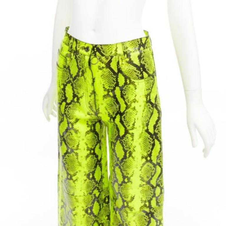 OFF WHITE Virgil Abloh 2019 Runway neon yellow leather wide leg pants IT40 S
Reference: TGAS/D00710
Brand: Off White
Designer: Virgil Abloh
Collection: SS2019  Look 43 - Runway
Material: Leather
Color: Neon Yellow
Pattern: Animal Print
Closure: Zip