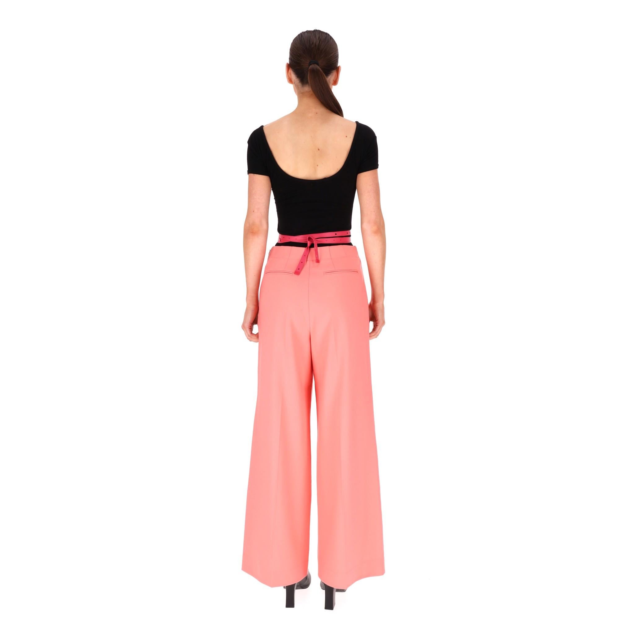 Off White Hose mit weitem Bein aus einer Schurwollmischung im Zustand „Gut“ im Angebot in London, GB
