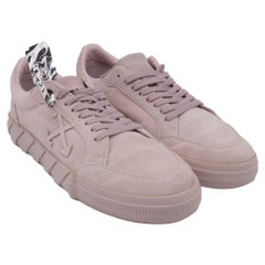 Off-White Vulcanized Low Sneakers in Pink Suede