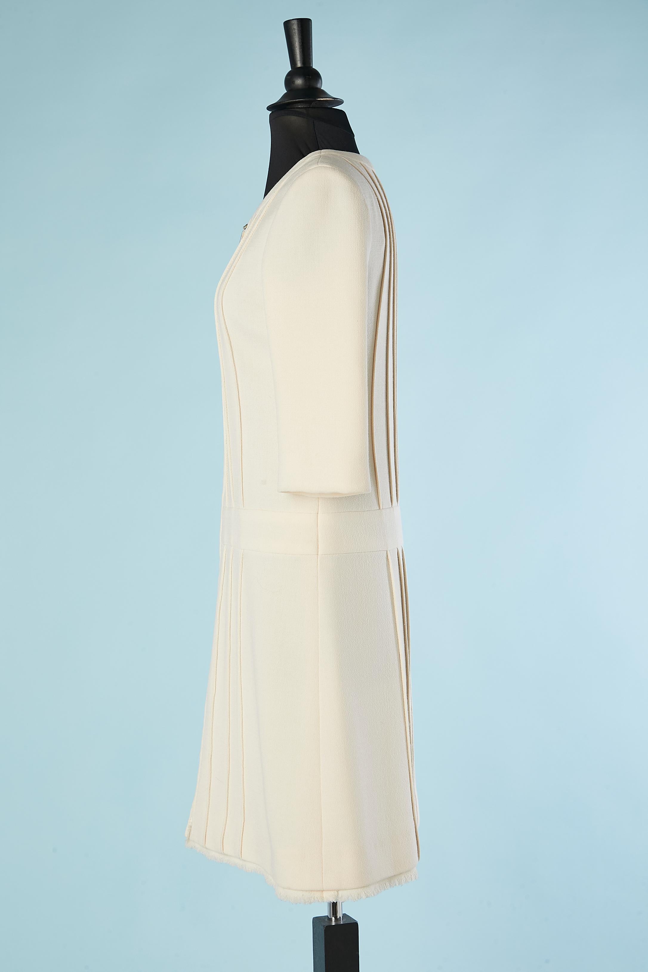 Off-white wool cocktail dress with top-stitched pleats and zip Chanel  For Sale 2