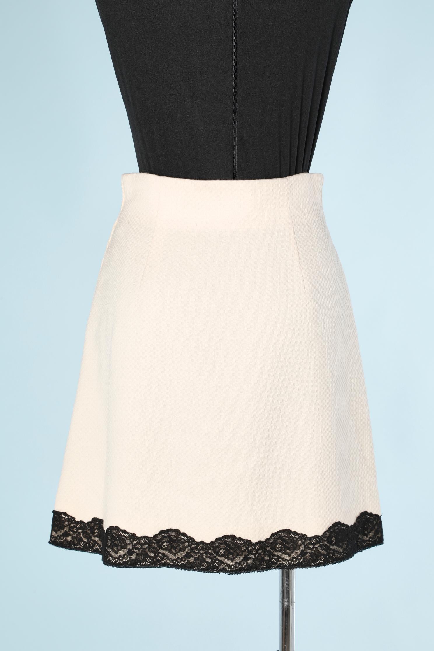 White Off-white wool skirt with black lace edge Chantal Thomass  For Sale