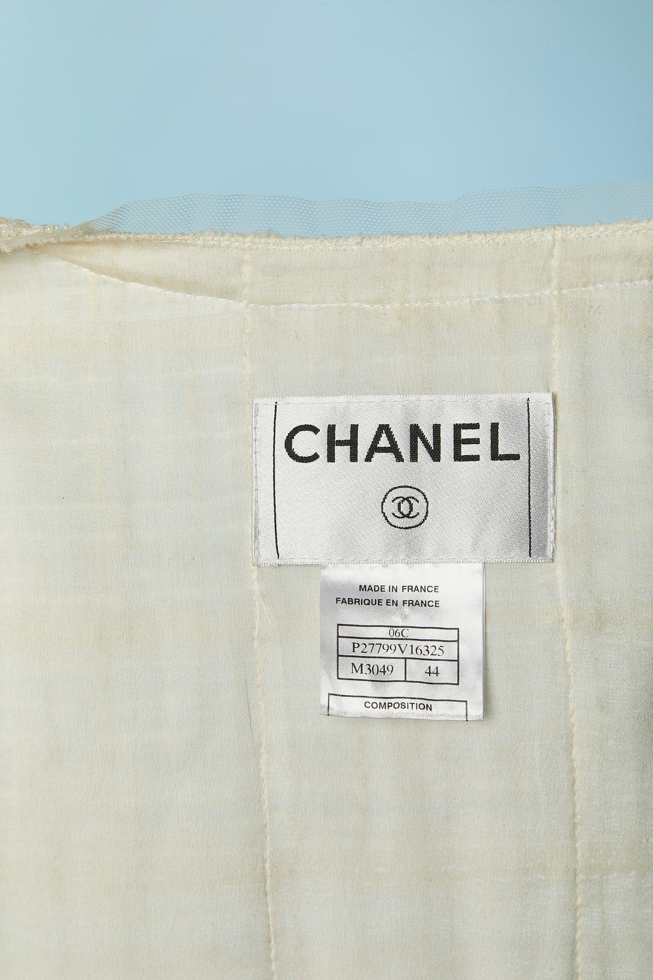 Off-white gewebte Jacke mit Perlen und Paillettenverzierung CHANEL im Angebot 3