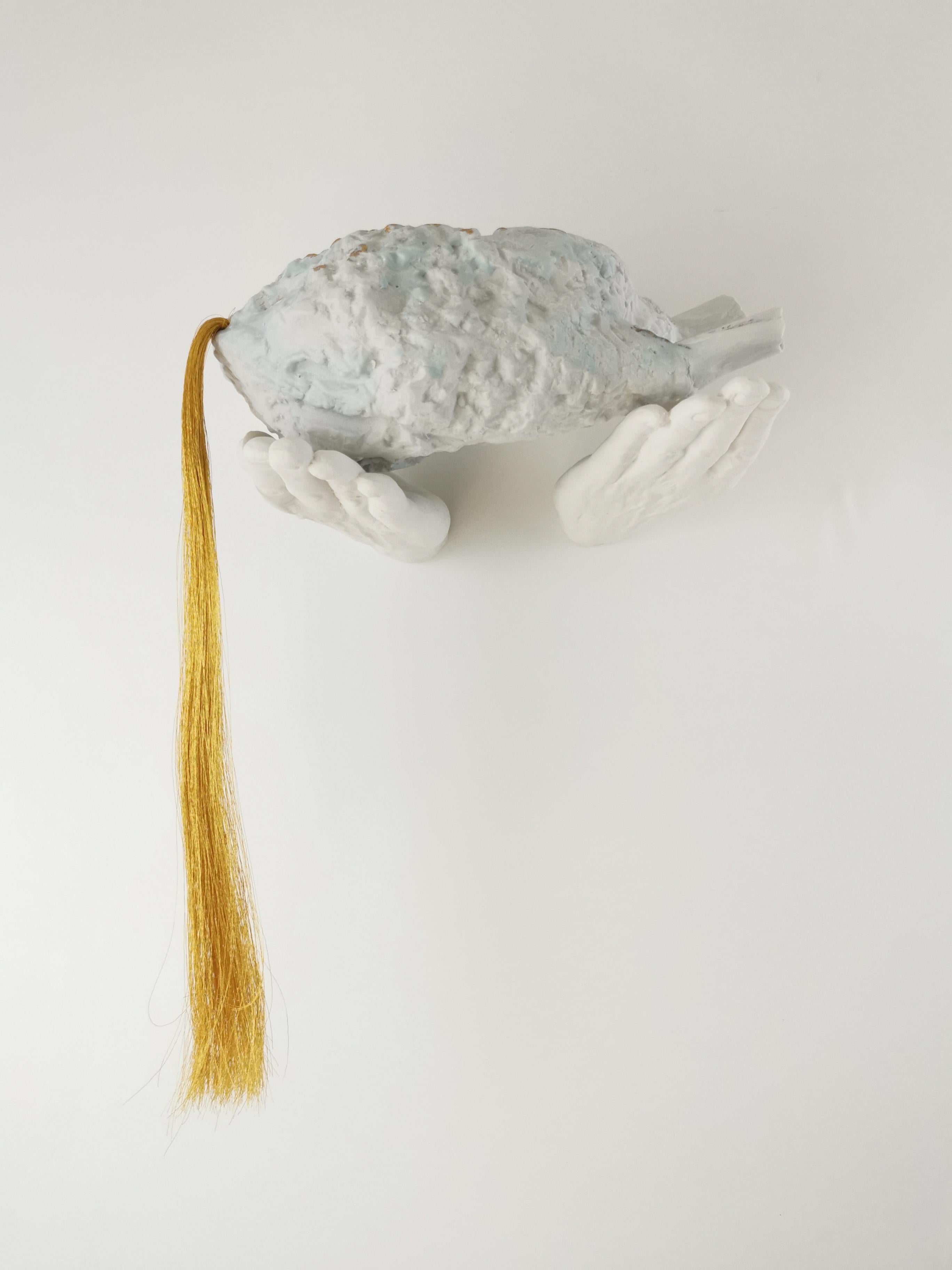 Altro Scultura da parete di Dora Stanczel che offre la guarigione in vendita