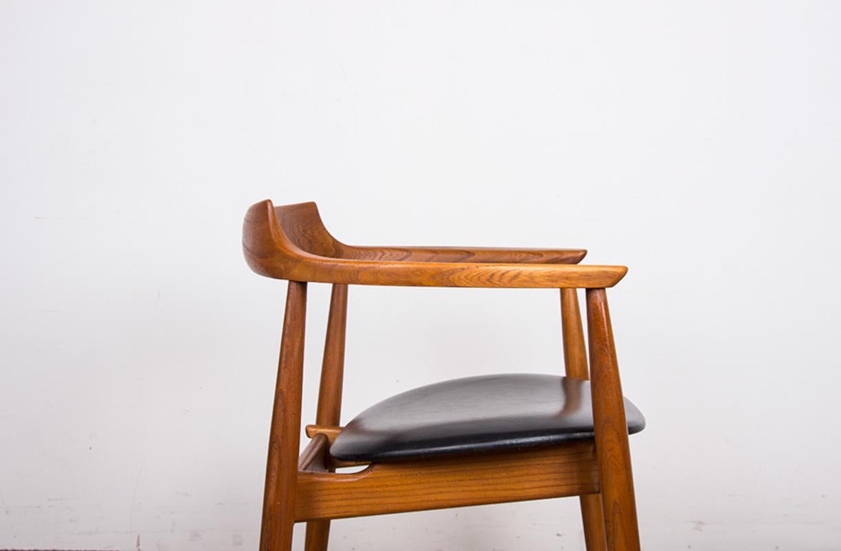 Fauteuil de bureau en orme et teck skai modèle ST 750 Arne Wahl Iversen 1960. en vente 1
