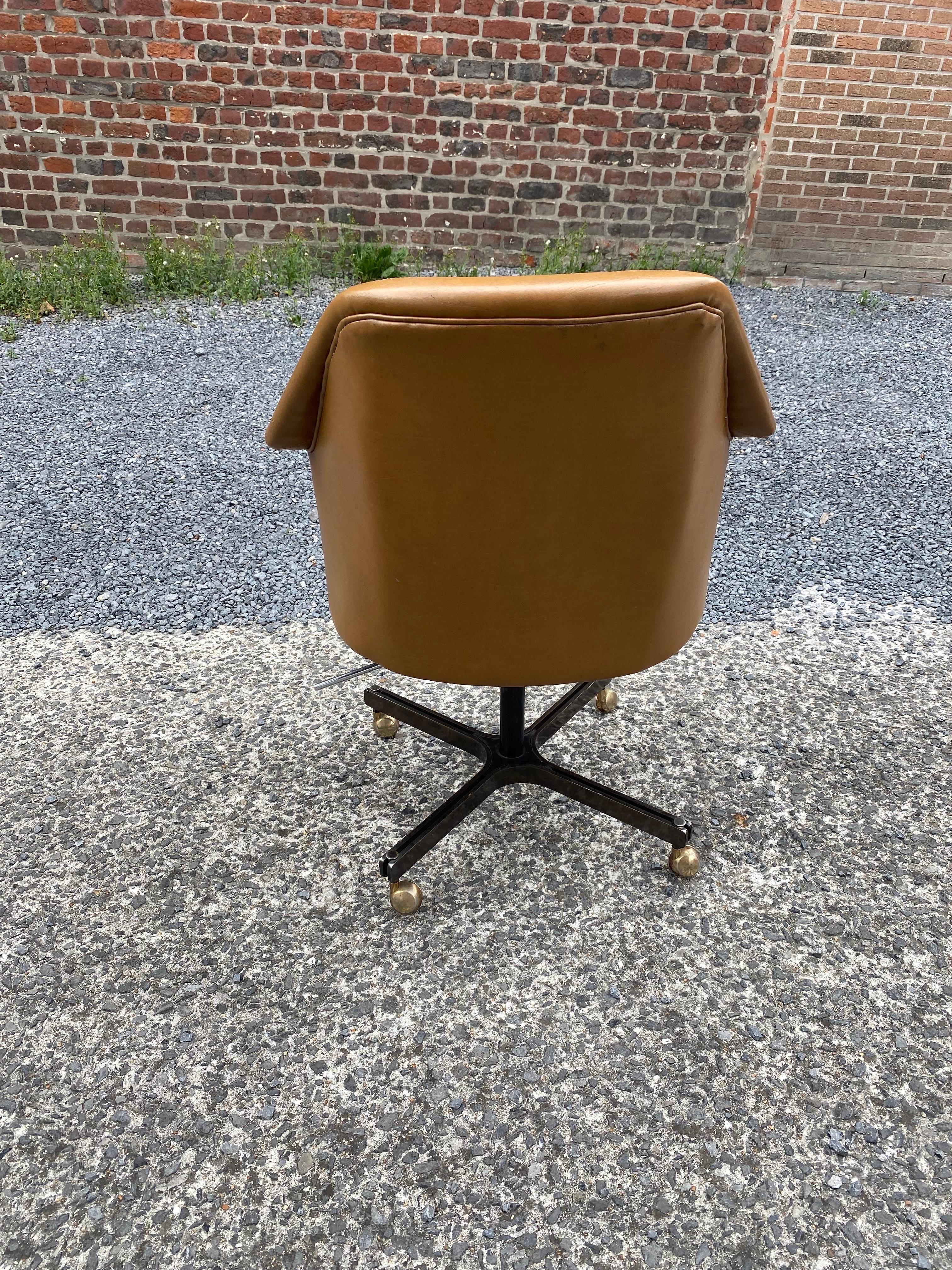 Office Armchair in Faux Leather and Metal circa 1960 For Sale 3