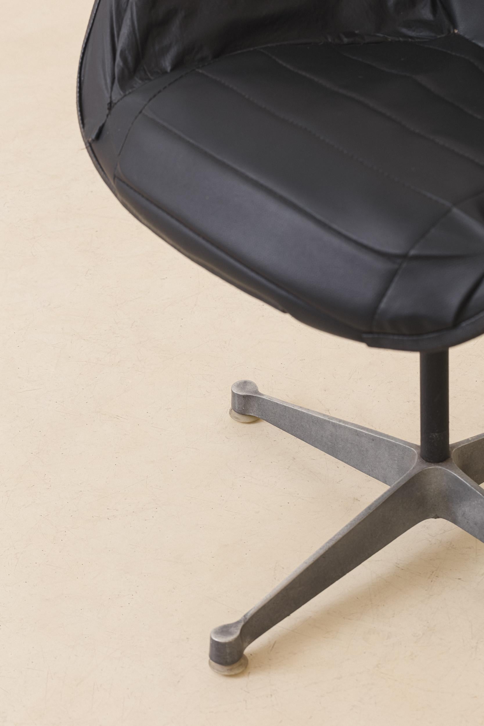 Office Chair, 1970s, Brazilian Mid-century Modern For Sale 1