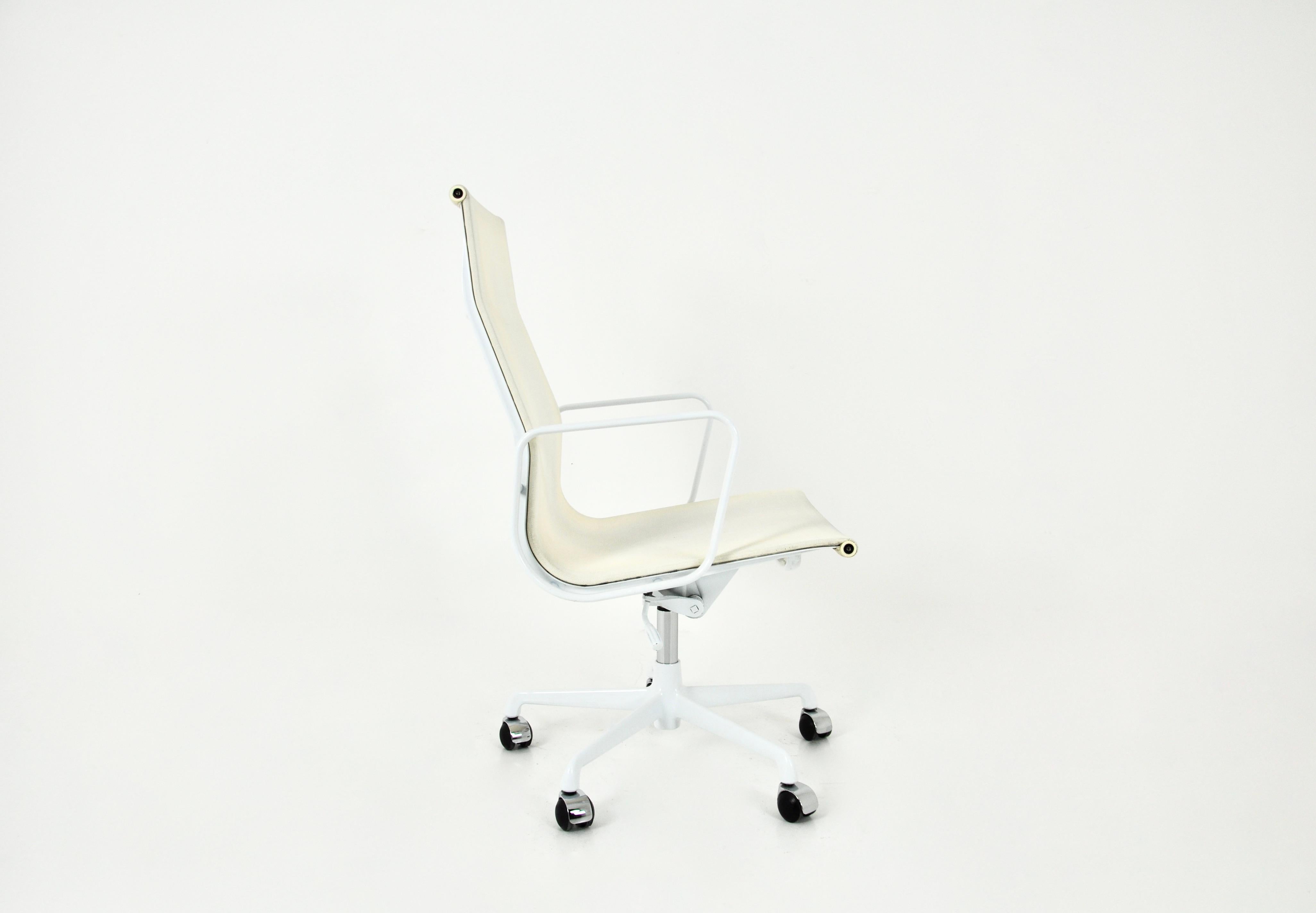 Office Chair by Charles & Ray Eames for ICF, 1970s In Good Condition In bruxelles, BE