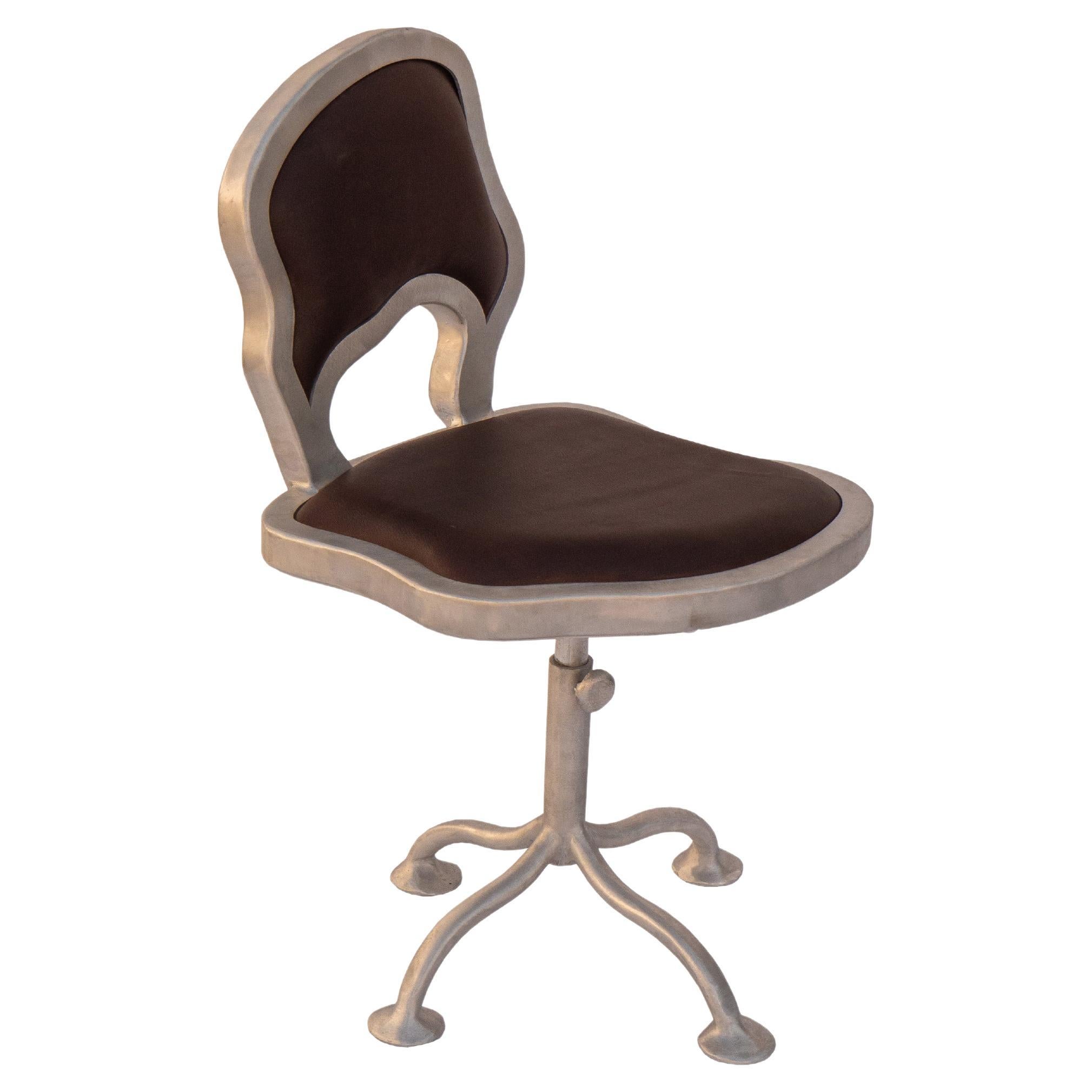 Chaise de bureau" par Joseph Ellwood pour Six Dot Design