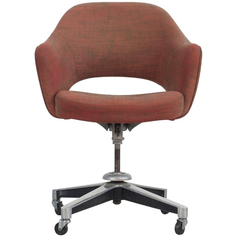 Office Chair Conference Design By Eero Saarinen Manufactured By