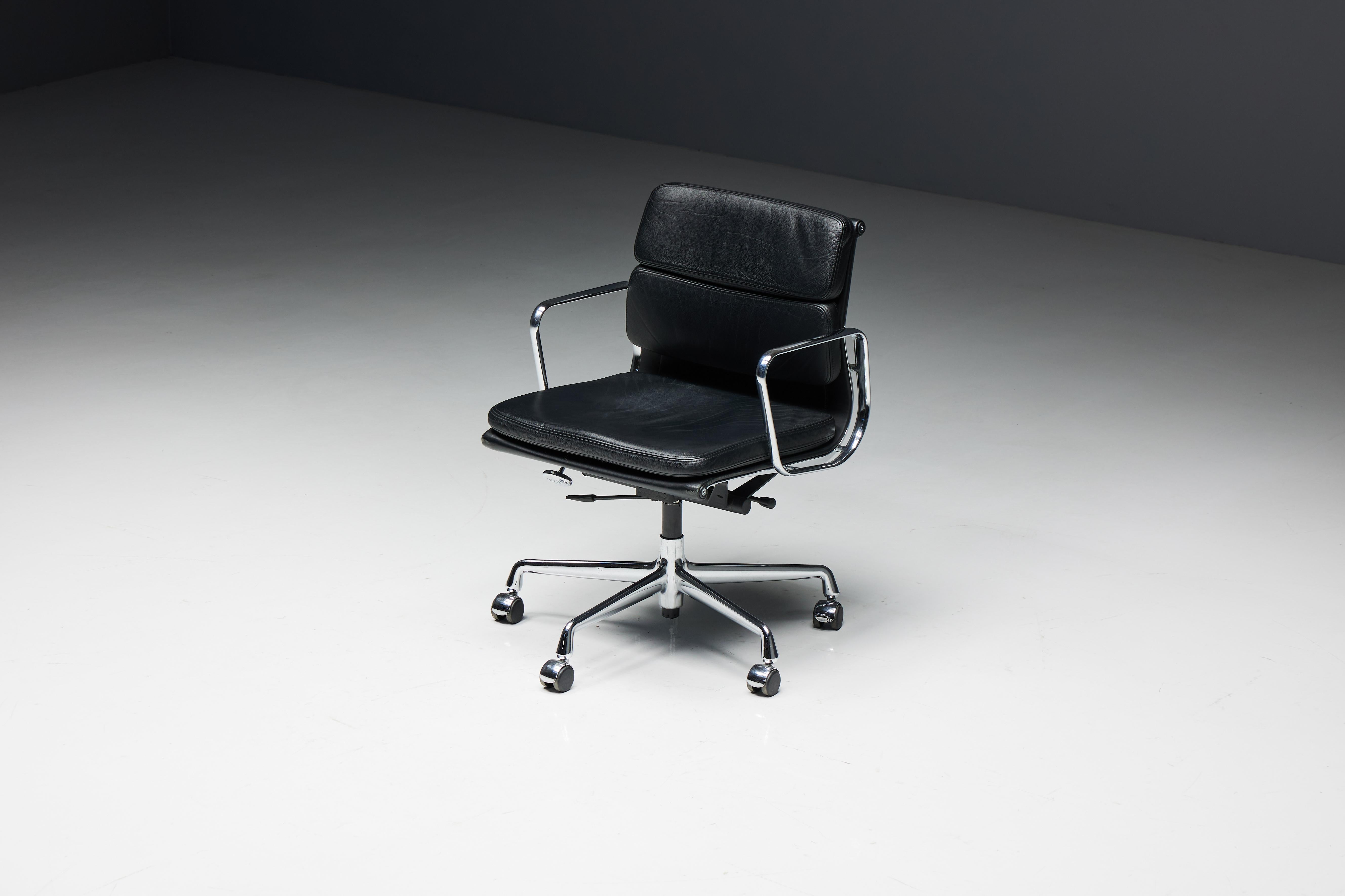 American Office Chair EA217 by Charles and Ray Eames for Vitra, United States, 1960s For Sale