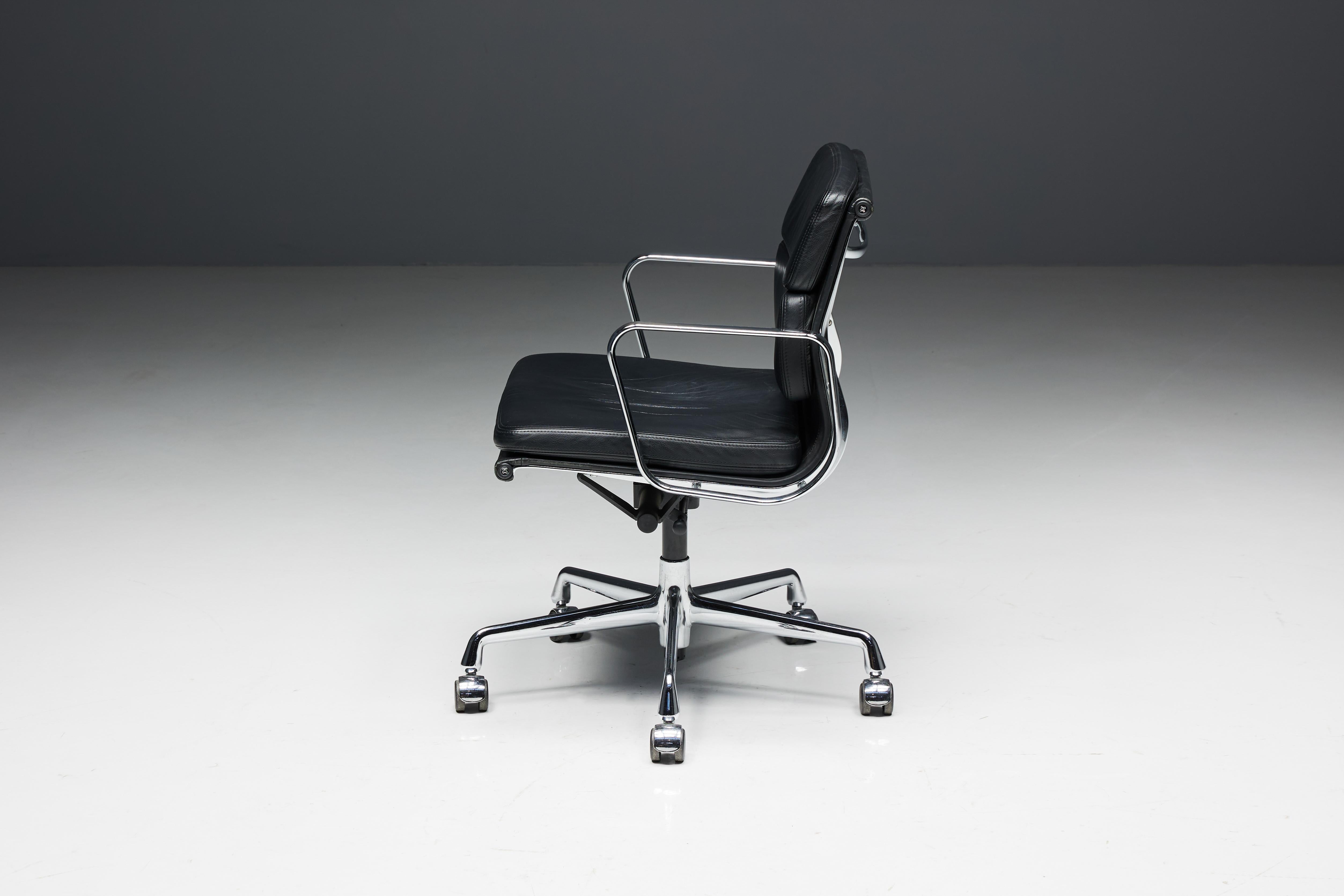 Chaise de bureau EA217 par Charles and Ray Eames pour Vitra, États-Unis, années 1960 en vente 1