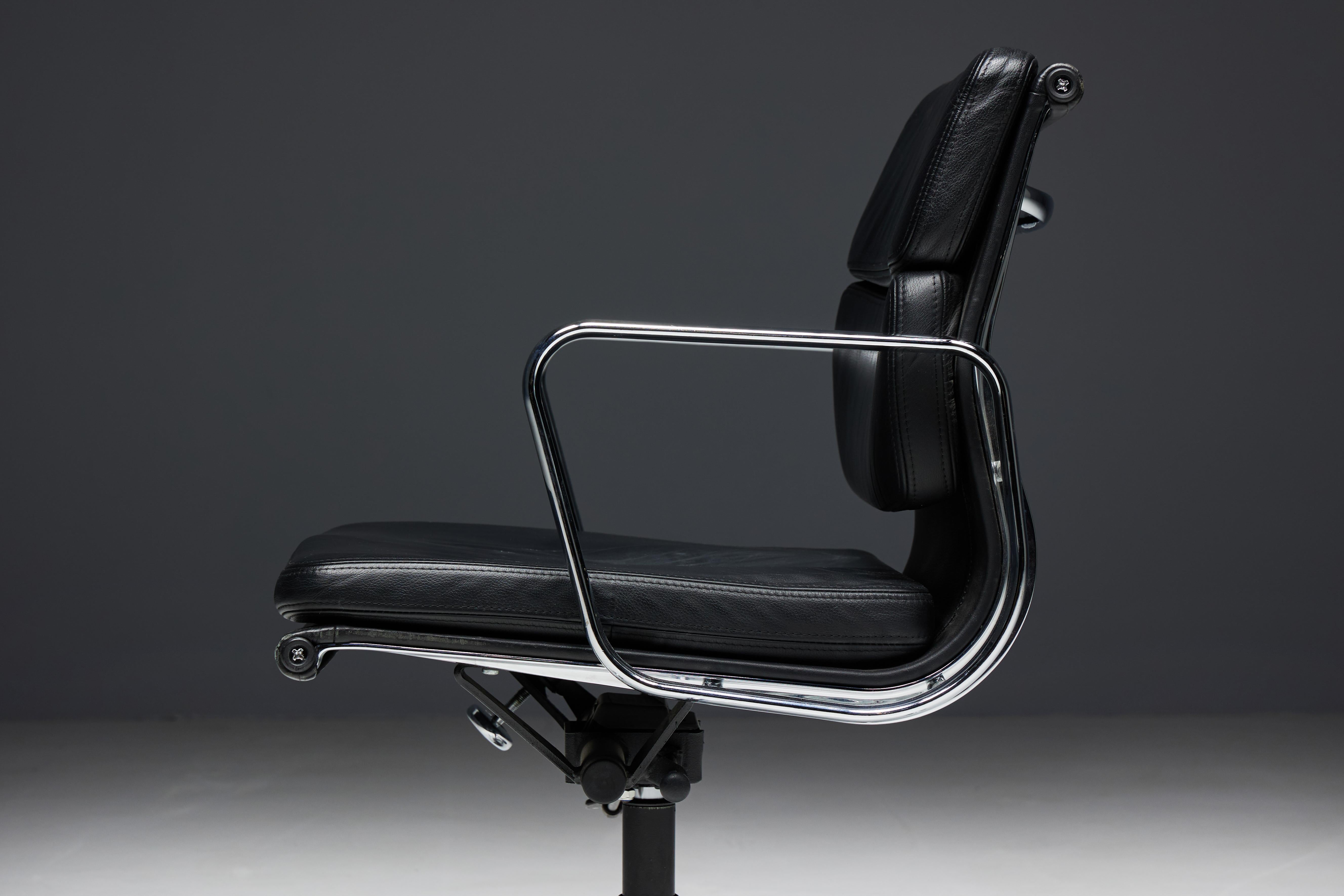 Chaise de bureau EA217 par Charles and Ray Eames pour Vitra, États-Unis, années 1960 en vente 2
