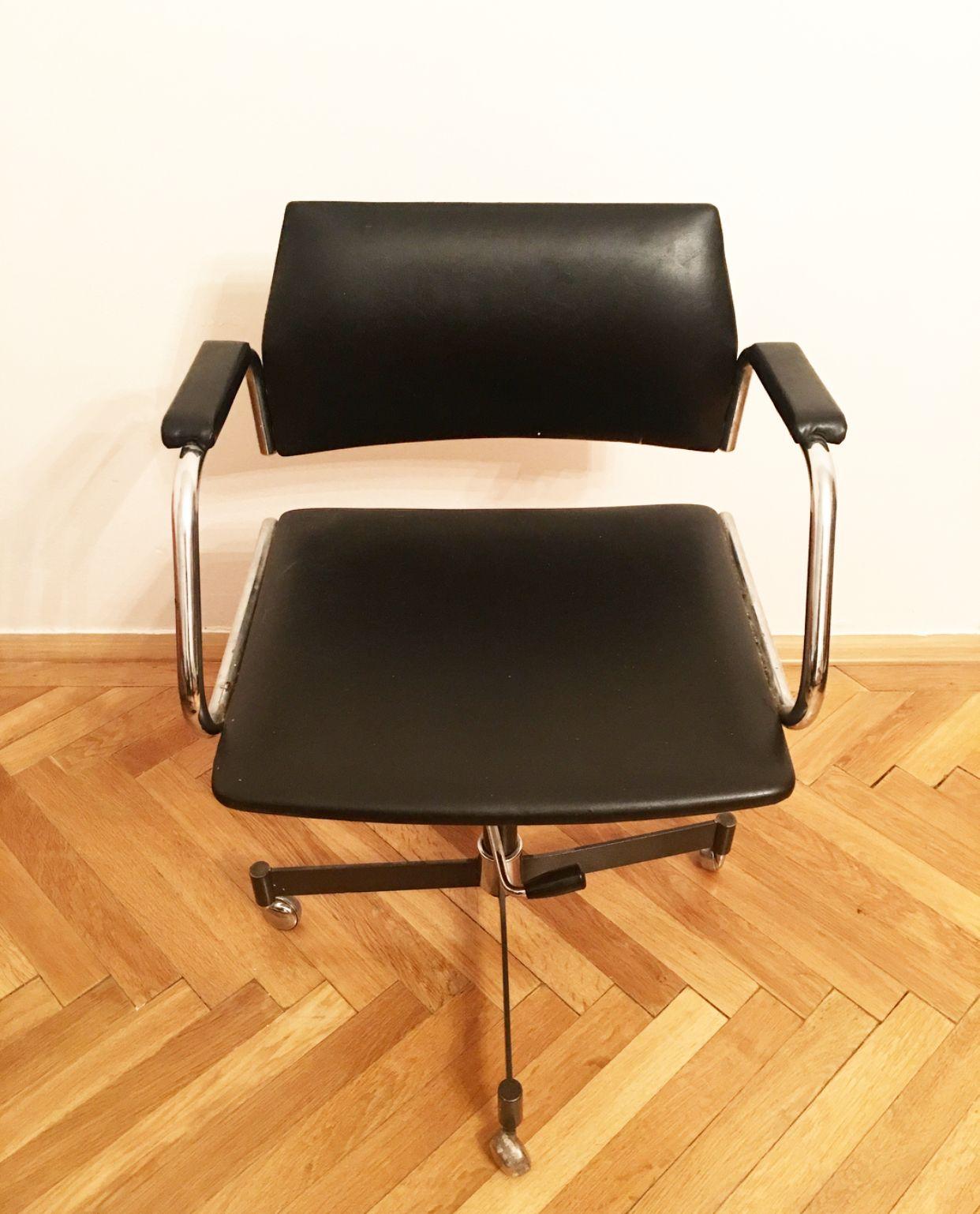 Mid-Century Modern Office Chair from Kovona, 1970s