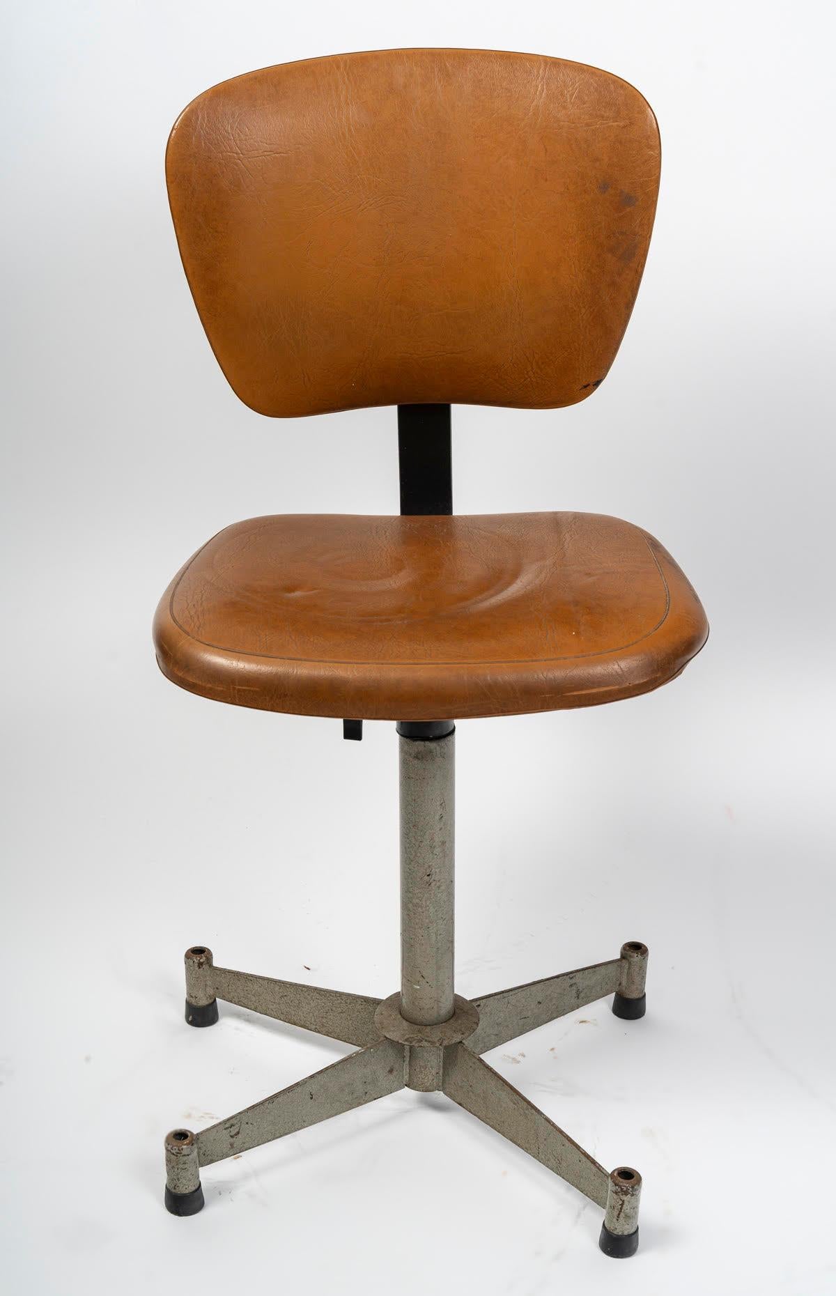 Silla de oficina de los años 60, Diseño de mediados de siglo, Metal y Skai. Moderno de mediados de siglo en venta